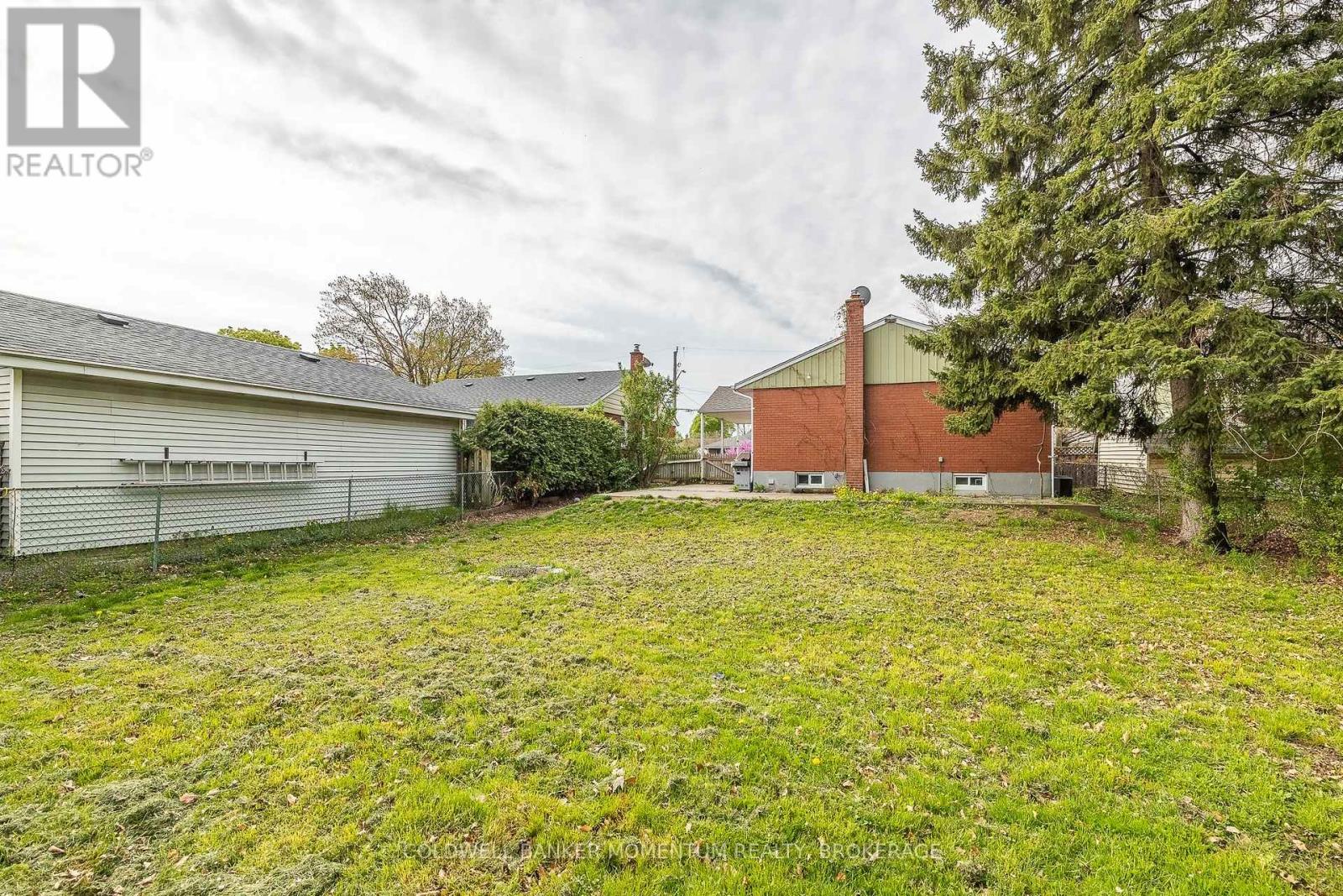 6791 O'neil Street, Niagara Falls (Stamford), Ontario  L2J 1N3 - Photo 35 - X12385991