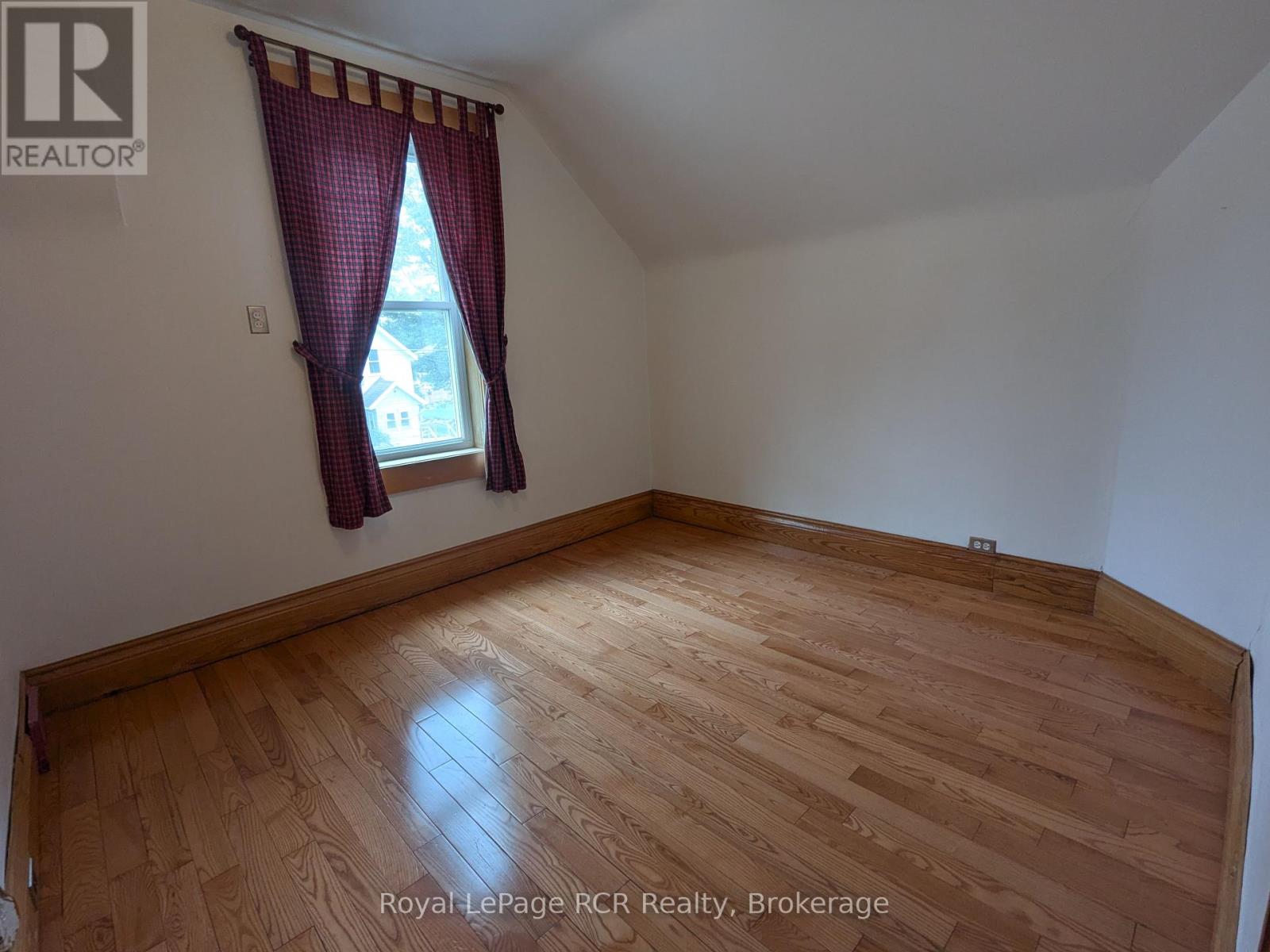 616 9th Avenue, Hanover, Ontario  N4N 2M8 - Photo 20 - X12385990