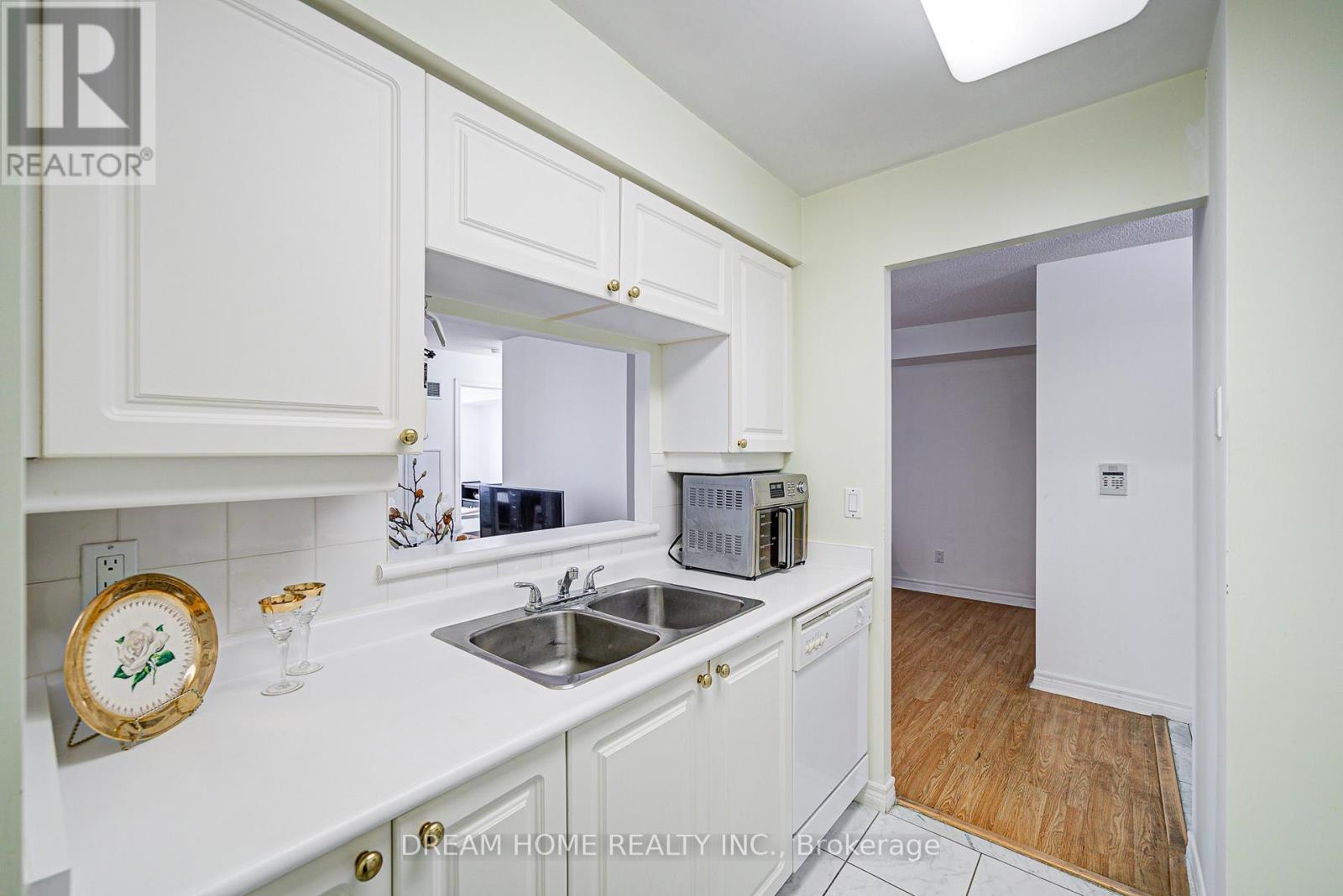 1531 - 68 Corporate Drive, Toronto, Ontario  M1H 3H3 - Photo 11 - E12376449