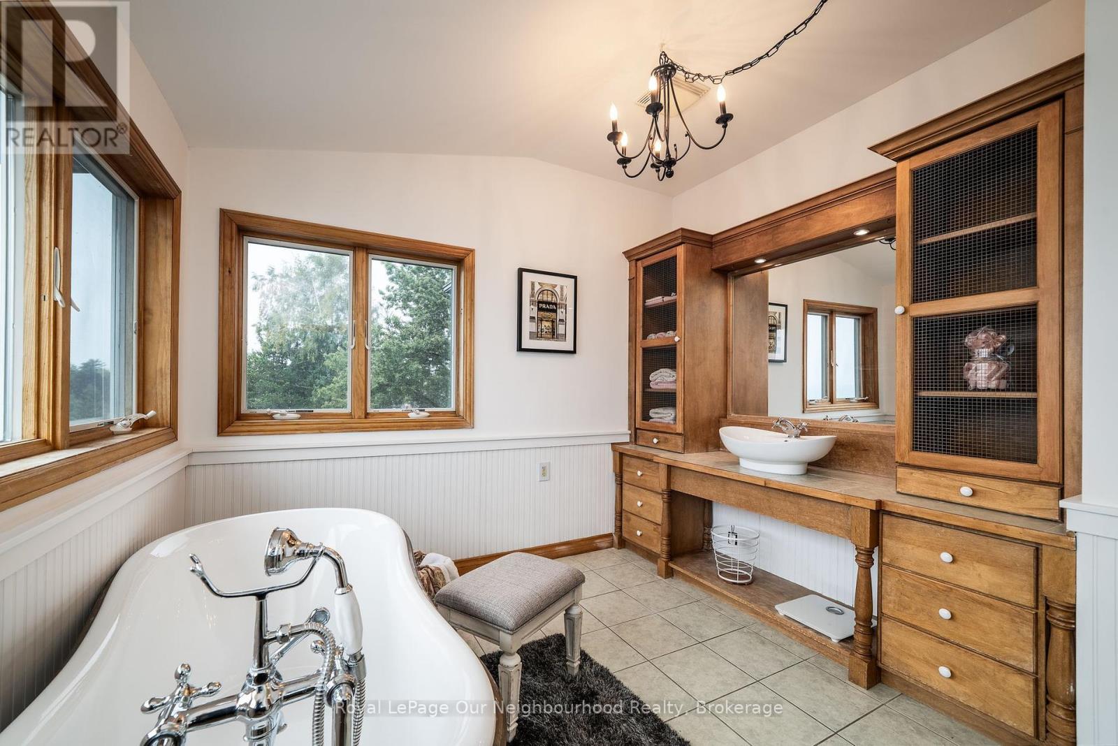 3741 Lakeshore Road E, Clarington, Ontario  L1B 1L9 - Photo 36 - E12385668