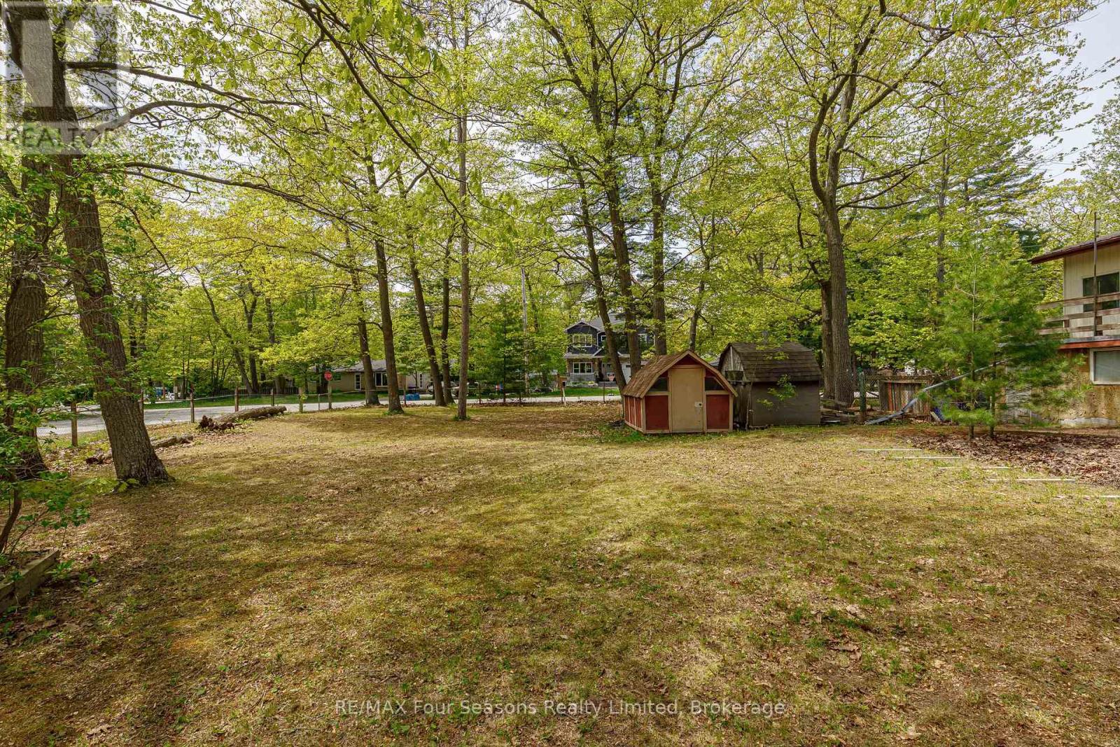 828 Oxbow Park Drive, Wasaga Beach, Ontario  L9Z 2V1 - Photo 24 - S12386000