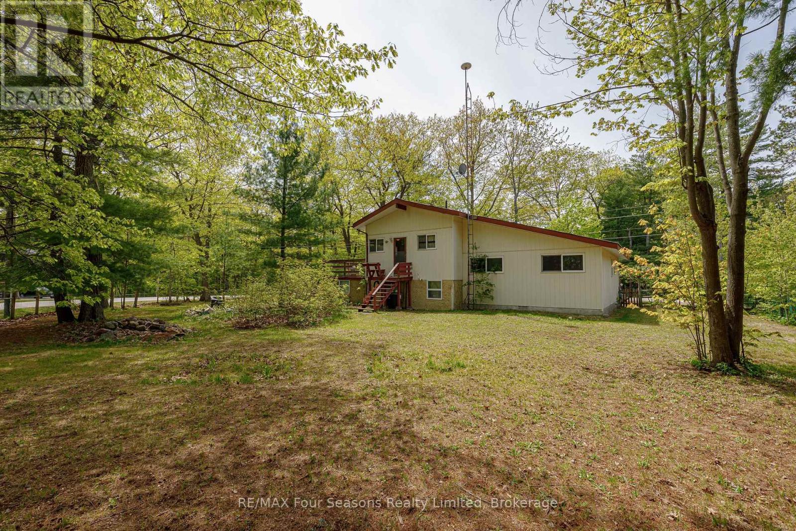 828 Oxbow Park Drive, Wasaga Beach, Ontario  L9Z 2V1 - Photo 26 - S12386000