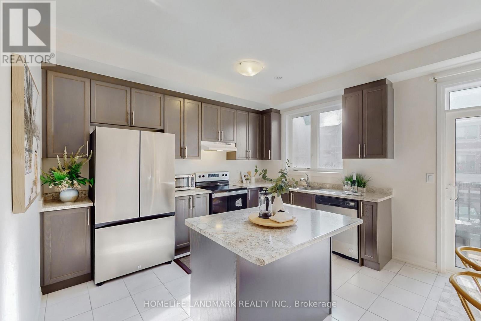 32 Sissons Way, Markham (Cedar Grove), Ontario  L6B 1R2 - Photo 12 - N12384010