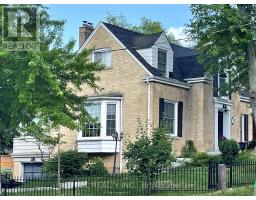29 HIGHBOURNE ROAD, Toronto, Ontario