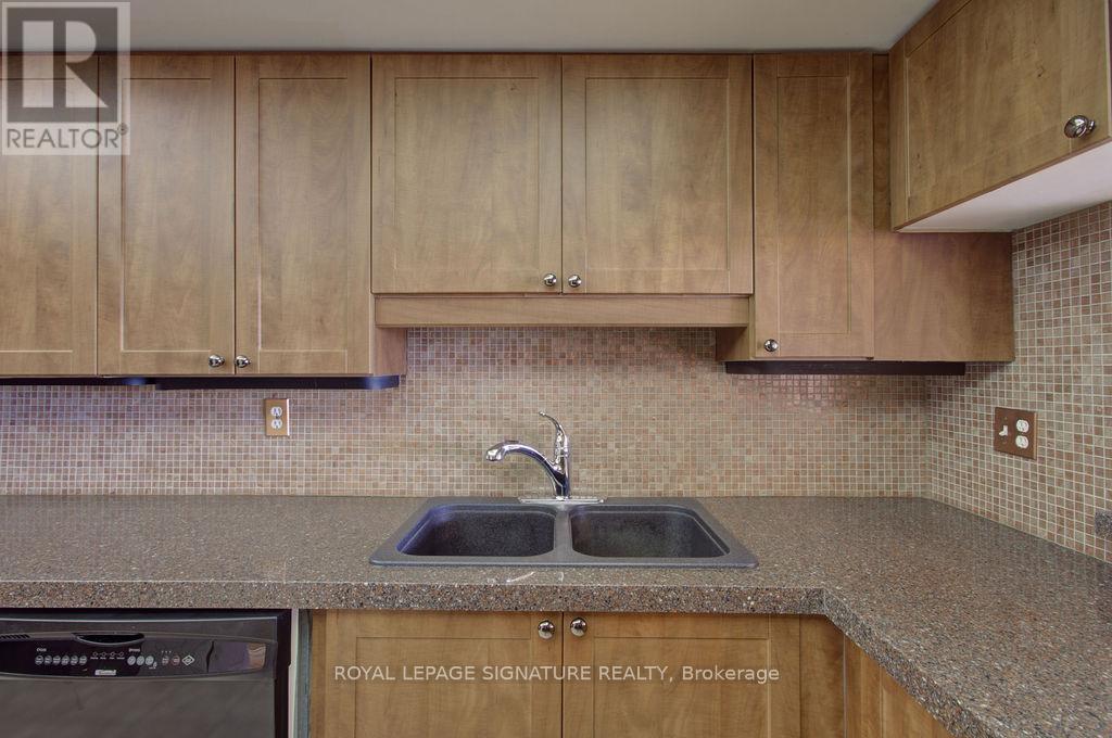 704 - 1271 Walden Circle, Mississauga (Clarkson), Ontario  L3J 4R4 - Photo 28 - W12385551