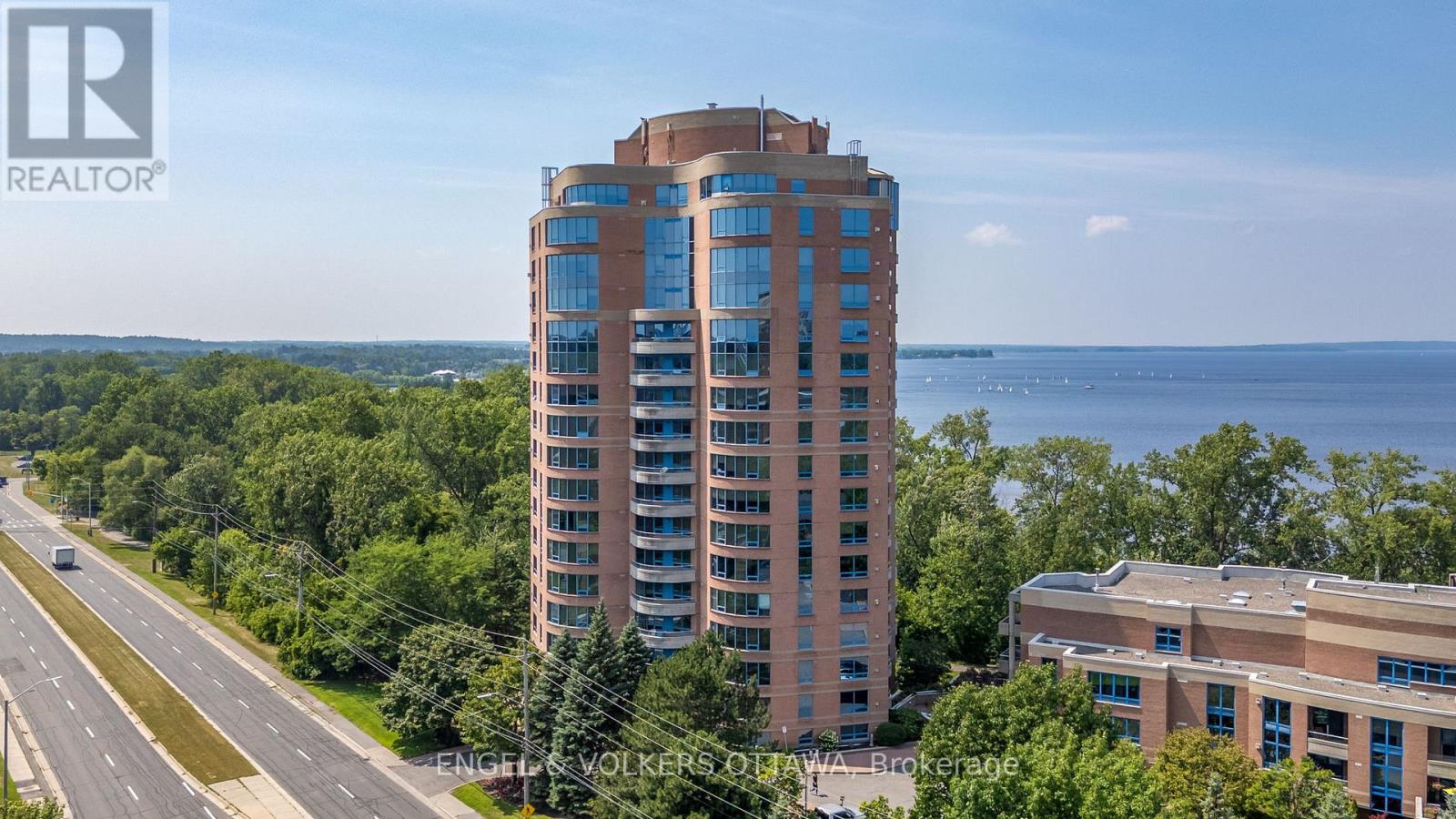 305 - 3105 CARLING AVENUE, Ottawa, Ontario