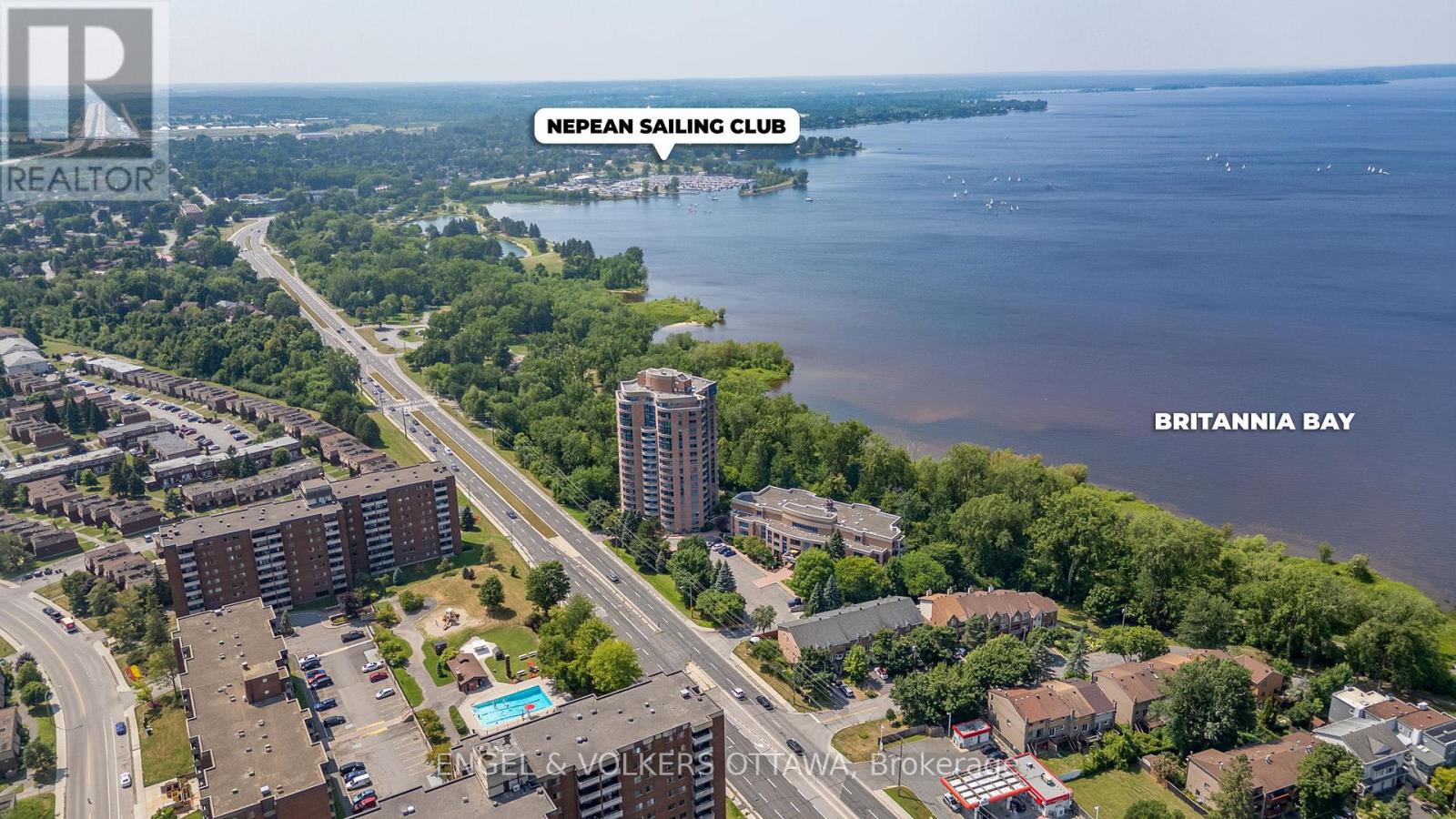 305 - 3105 Carling Avenue, Ottawa, Ontario  K2H 5A6 - Photo 2 - X12386047