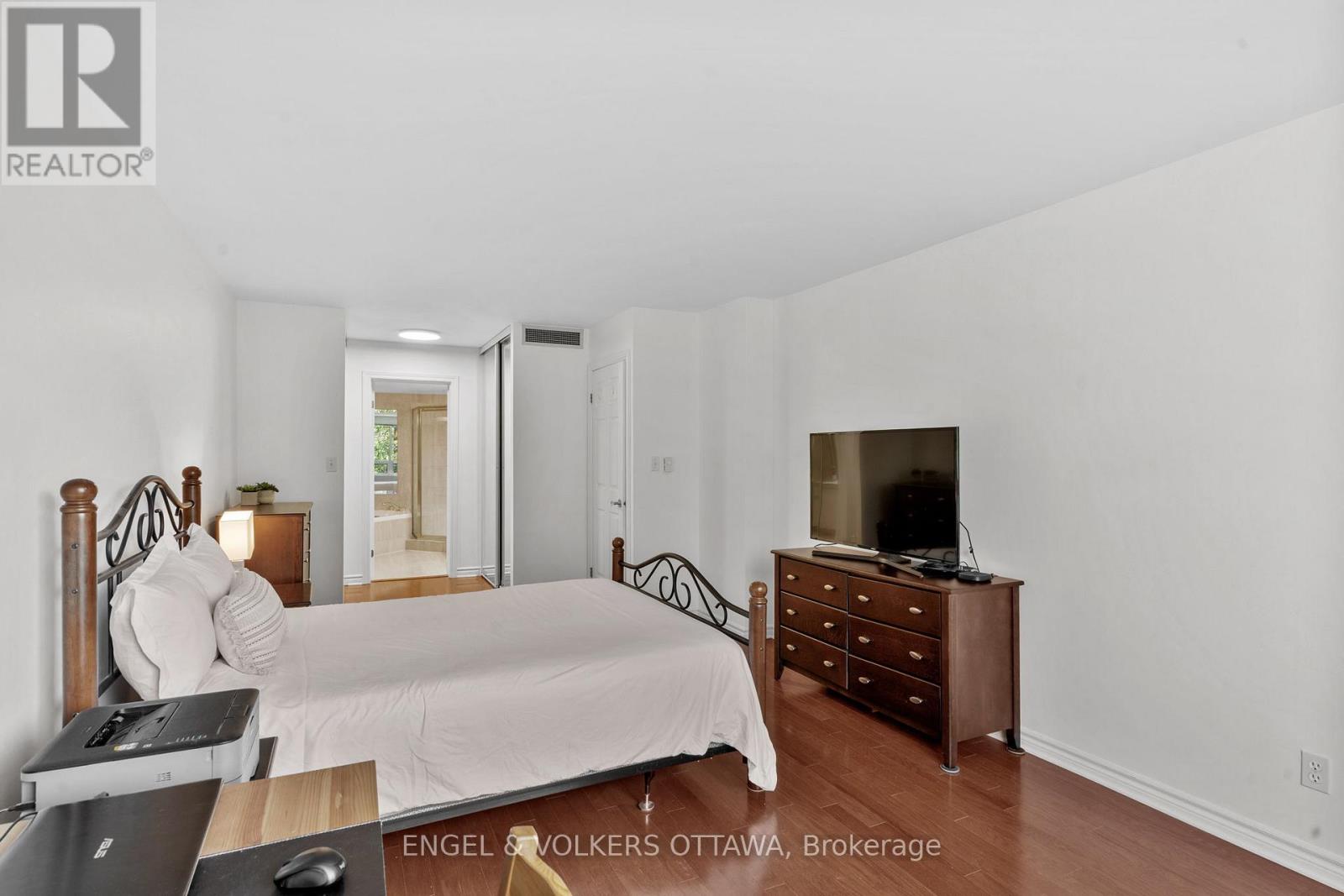 305 - 3105 Carling Avenue, Ottawa, Ontario  K2H 5A6 - Photo 25 - X12386047