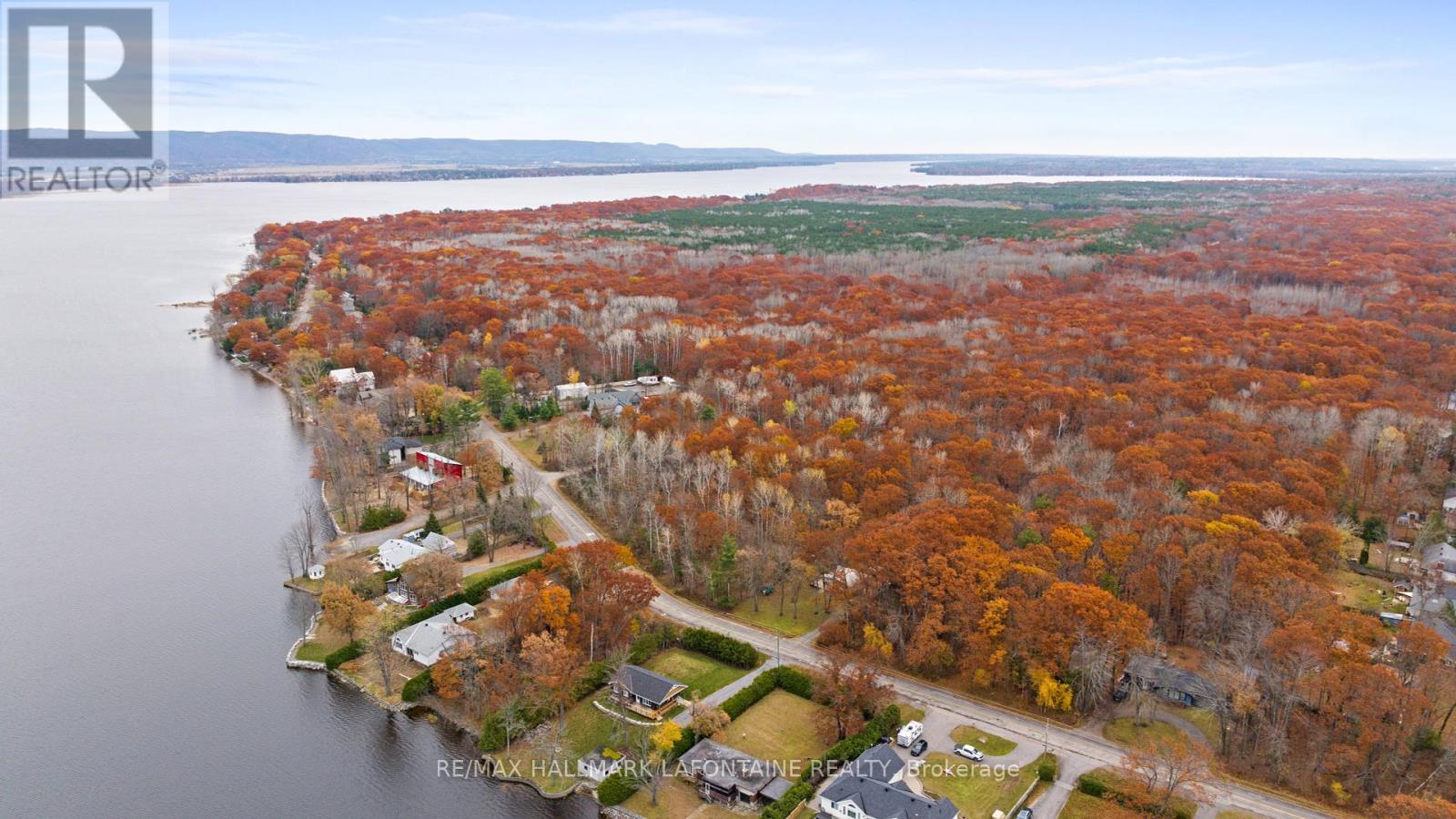 881 BAYVIEW DRIVE, Ottawa, Ontario