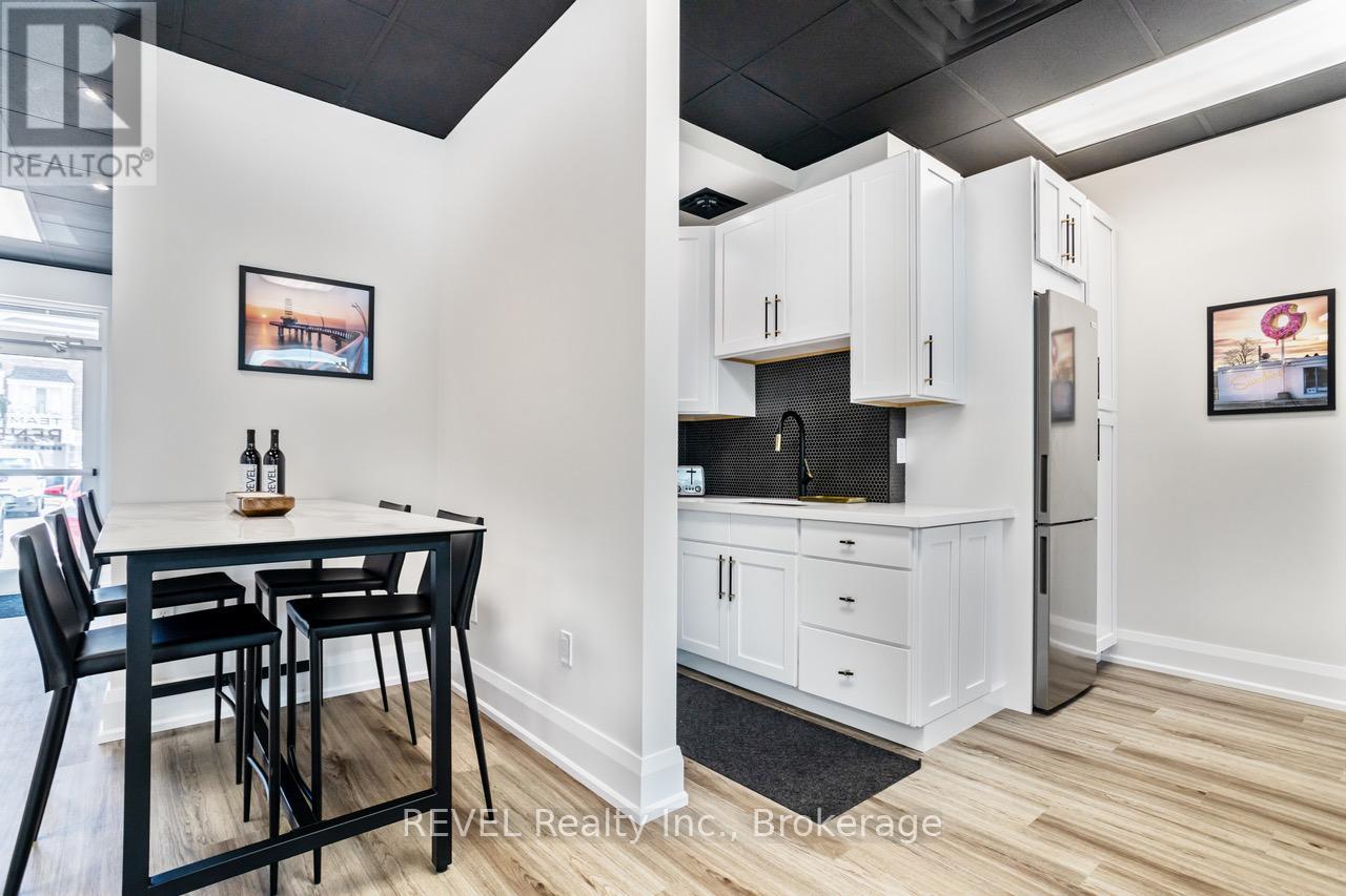 2 - 4170 Fairview Street, Burlington, Ontario  L7L 0G7 - Photo 12 - W12386044