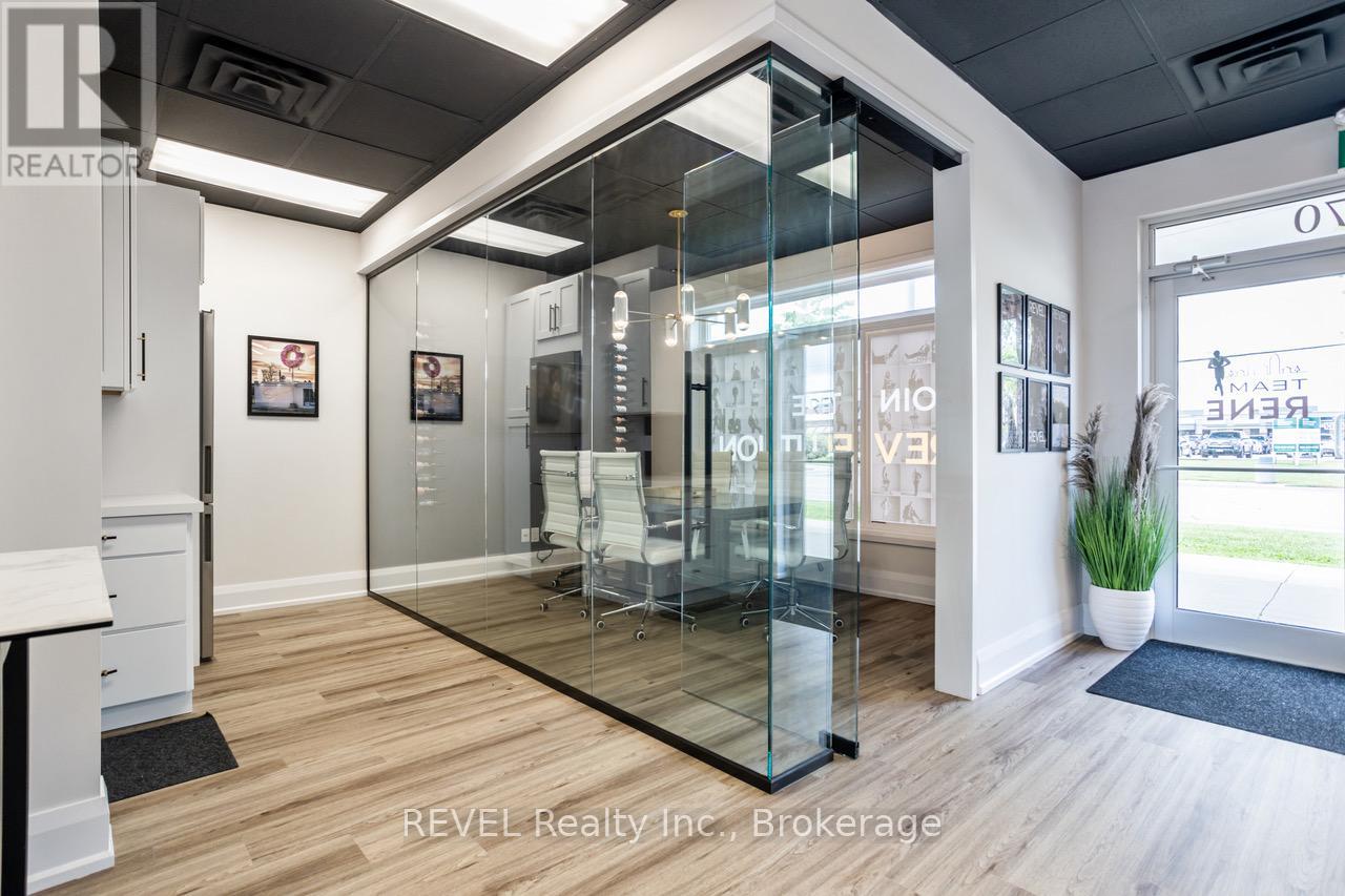 2 - 4170 Fairview Street, Burlington, Ontario  L7L 0G7 - Photo 8 - W12386044