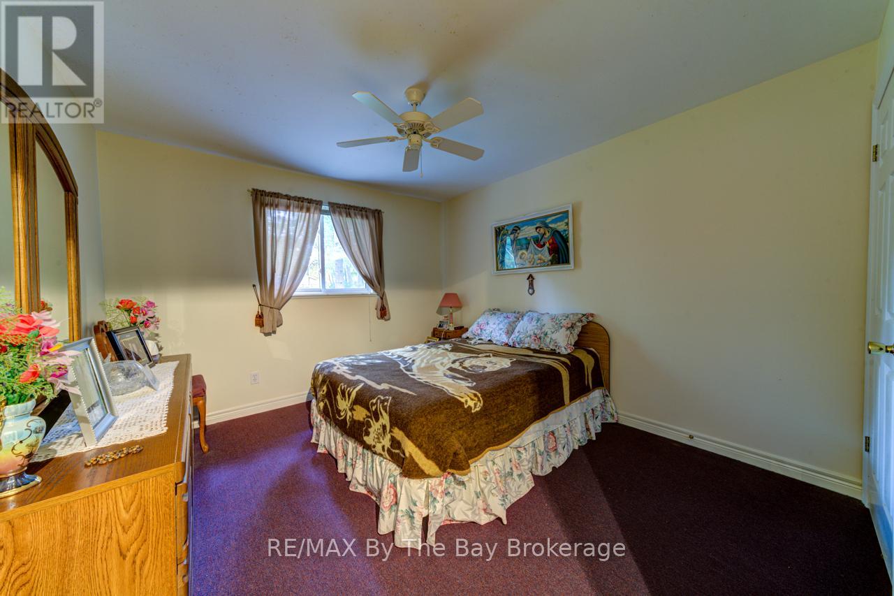 58 29th Street N, Wasaga Beach, Ontario  L9Z 2E1 - Photo 17 - S12386048