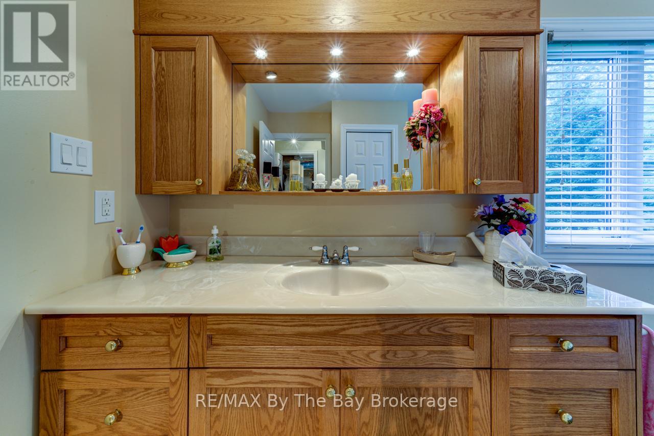 58 29th Street N, Wasaga Beach, Ontario  L9Z 2E1 - Photo 19 - S12386048