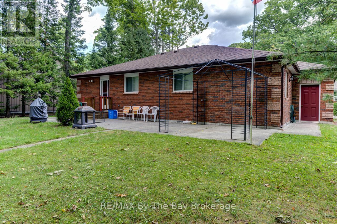 58 29th Street N, Wasaga Beach, Ontario  L9Z 2E1 - Photo 26 - S12386048