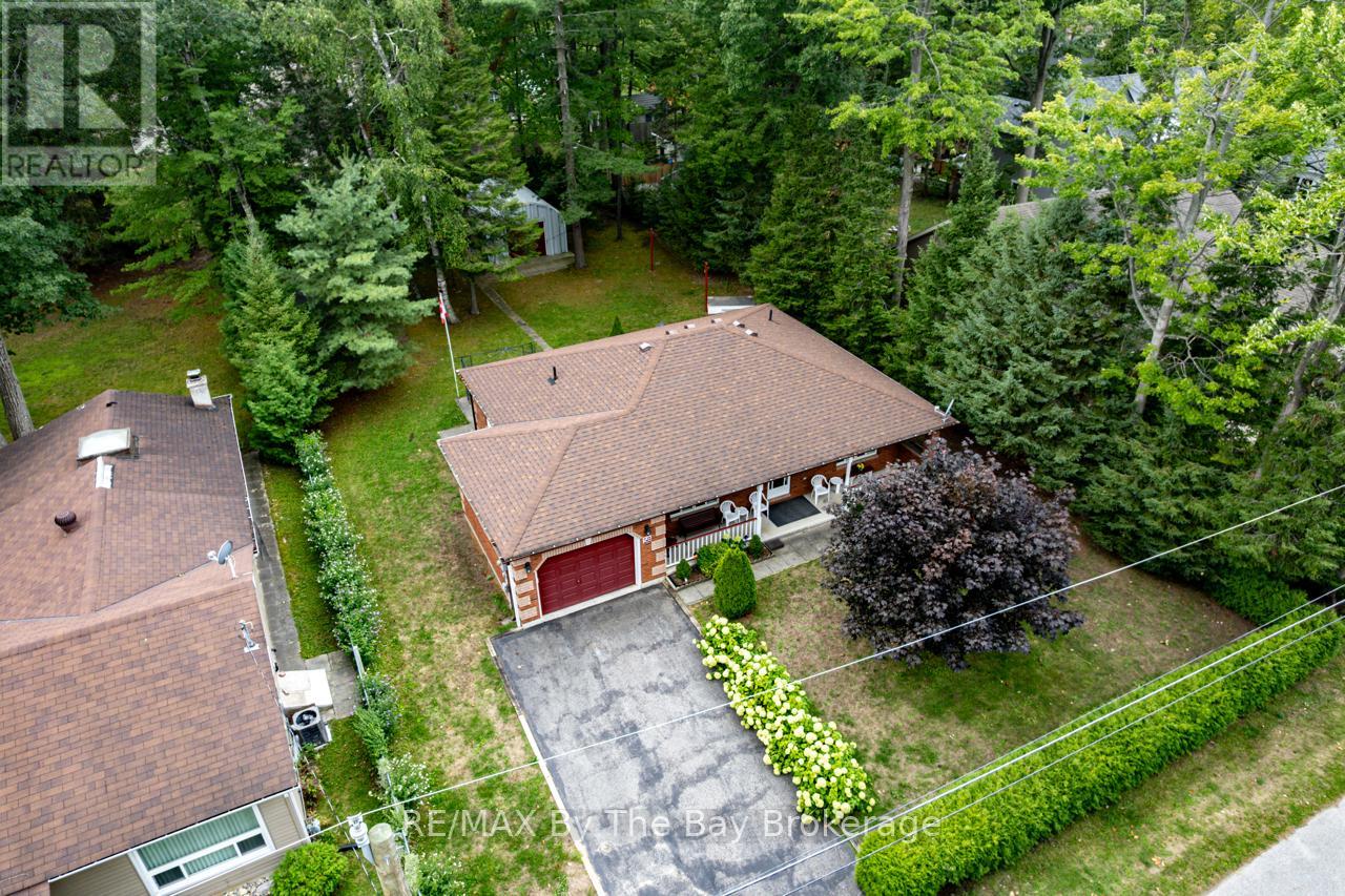 Property at 58 29TH STREET N image 3