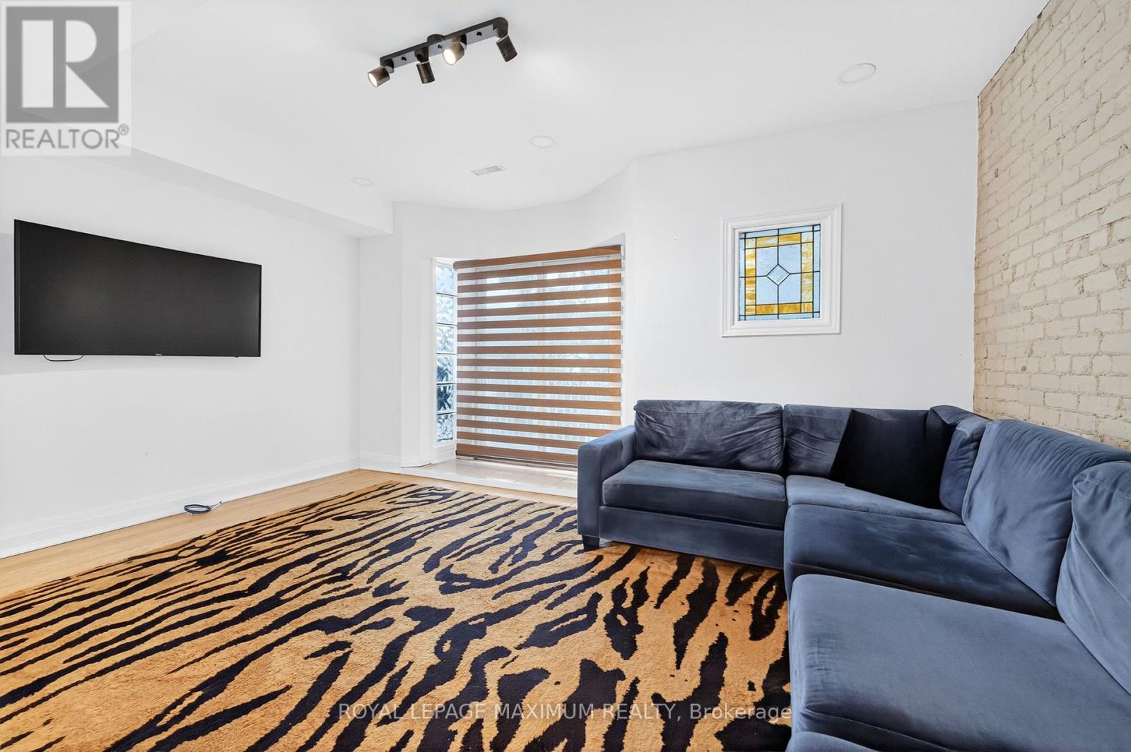 Unit 2 - 263 Brock Avenue, Toronto, Ontario  M6K 2M3 - Photo 9 - C12386033