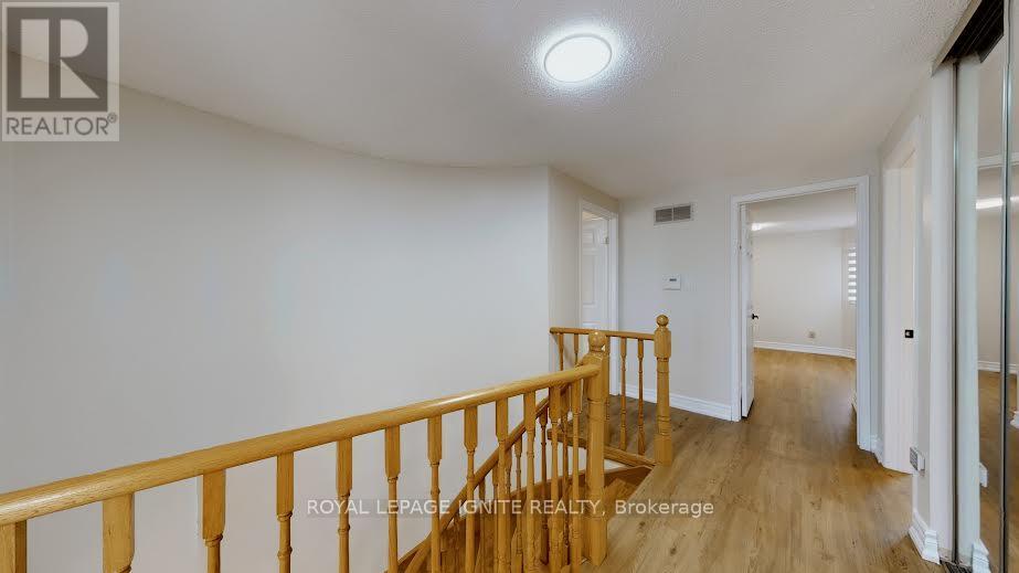 18 Littleborough Court, Toronto (Highland Creek), Ontario  M1C 4S5 - Photo 20 - E12386043
