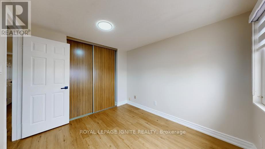 18 Littleborough Court, Toronto (Highland Creek), Ontario  M1C 4S5 - Photo 37 - E12386043
