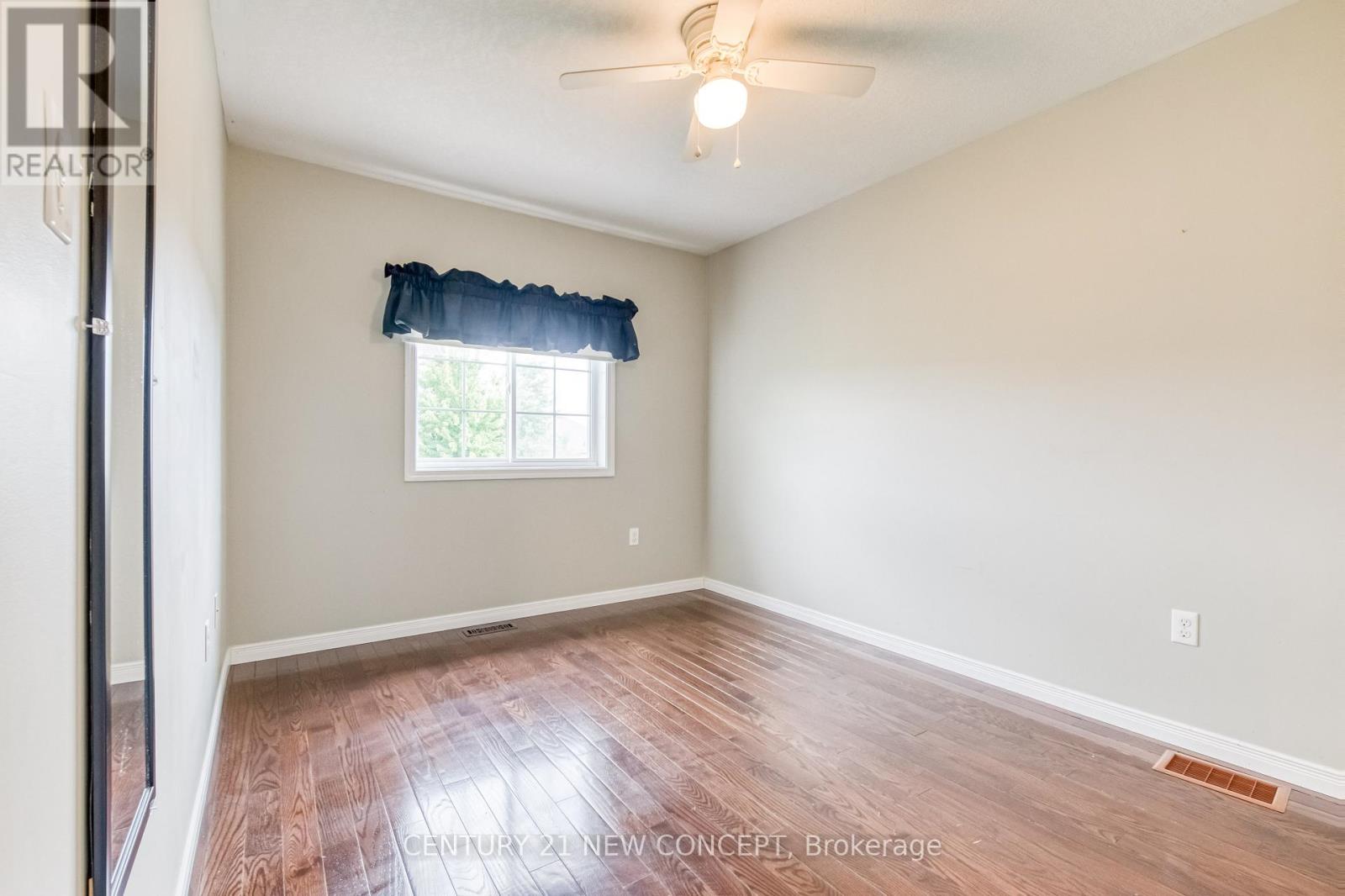 2174 Taggart Crt, Innisfil (Alcona), Ontario  L9S 0C4 - Photo 32 - N12386038