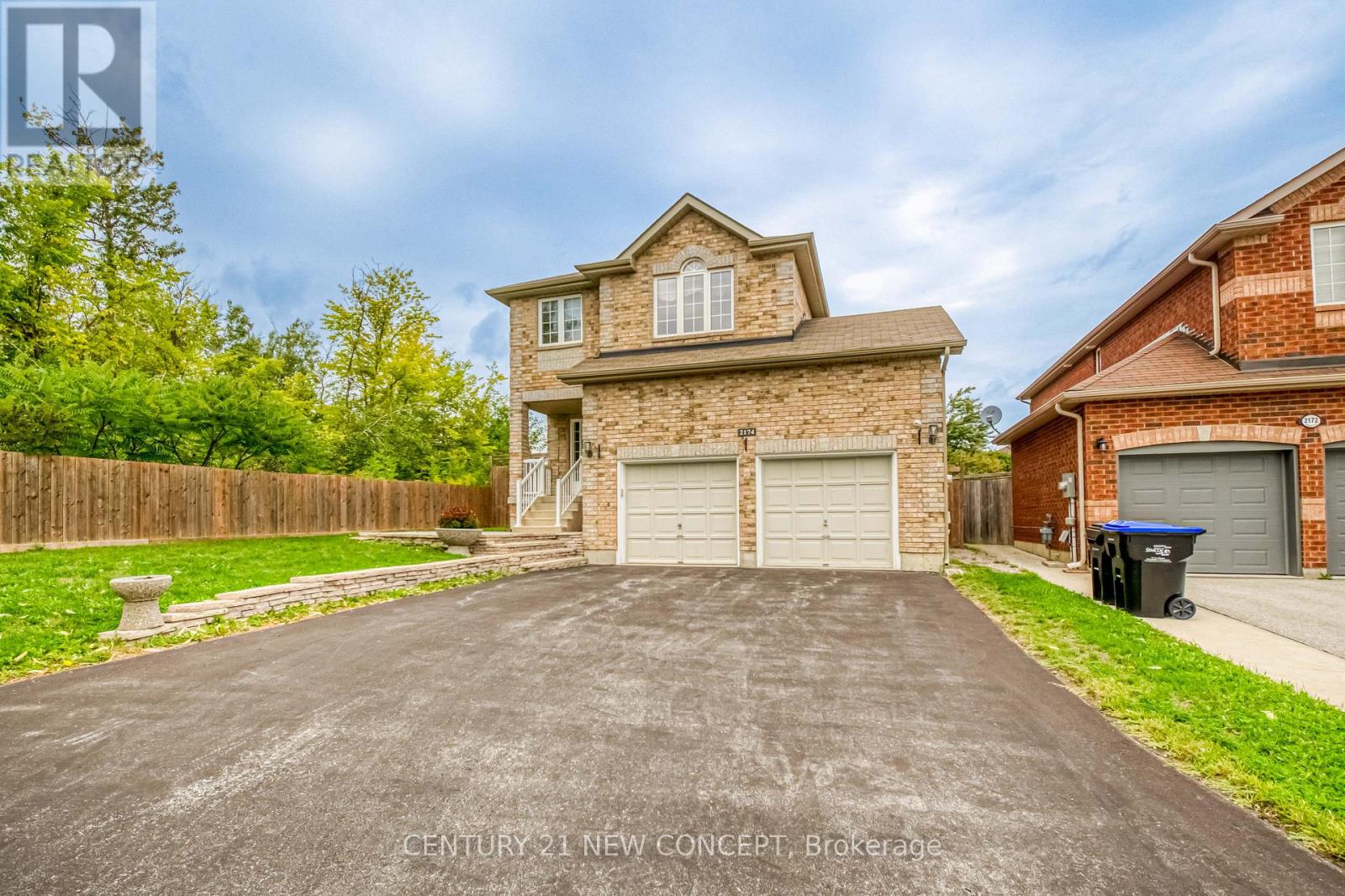 2174 Taggart Crt, Innisfil (Alcona), Ontario  L9S 0C4 - Photo 4 - N12386038