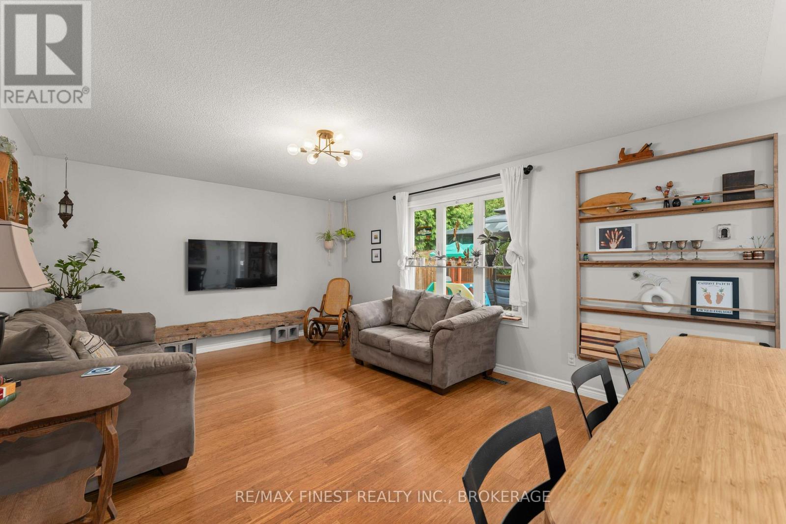 910 Lombardy Street, Kingston, Ontario  K7M 9C2 - Photo 12 - X12386070