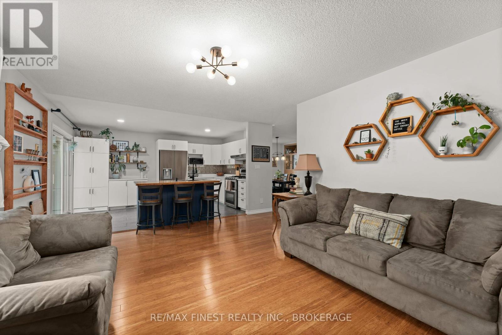 910 Lombardy Street, Kingston, Ontario  K7M 9C2 - Photo 14 - X12386070
