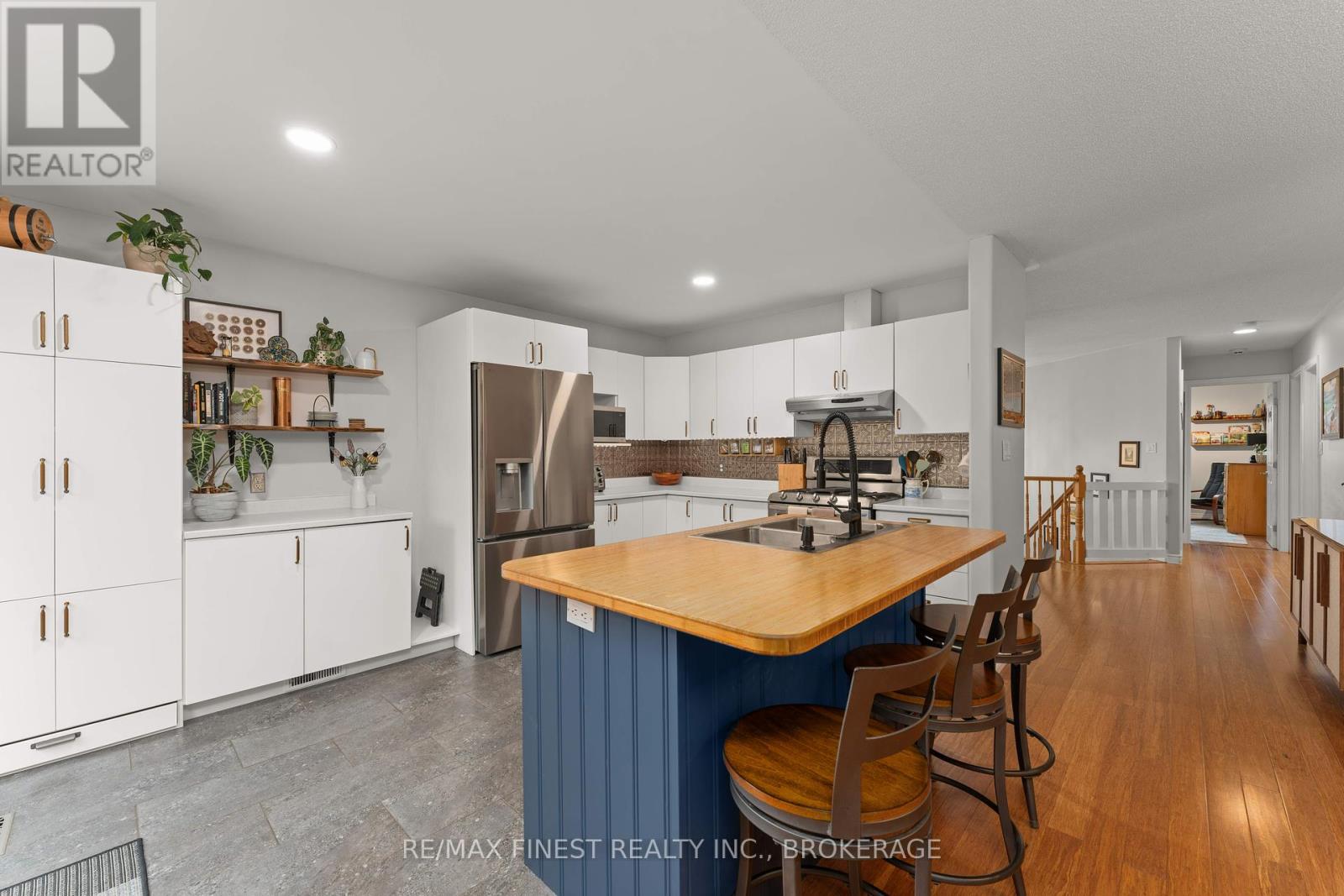 910 Lombardy Street, Kingston, Ontario  K7M 9C2 - Photo 8 - X12386070