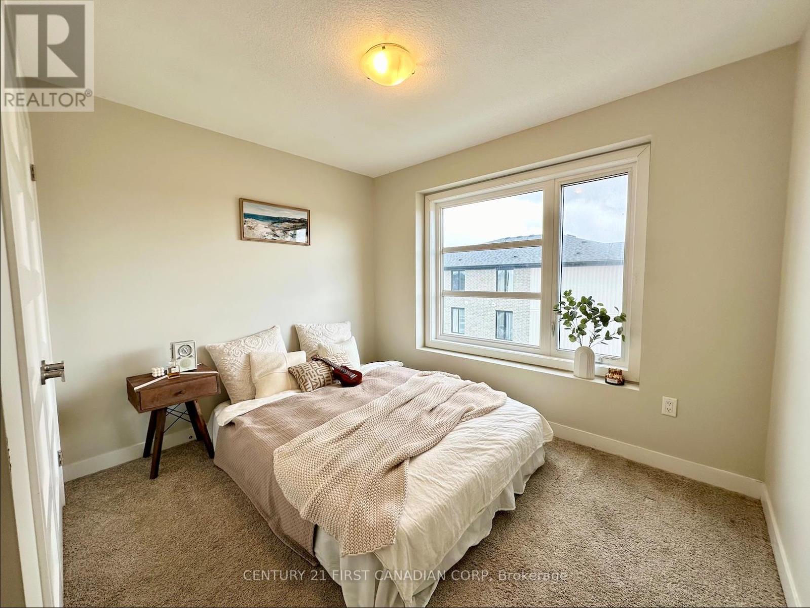 961 - 961 Manhattan Way, London North, Ontario  N6H 5J9 - Photo 12 - X12386092