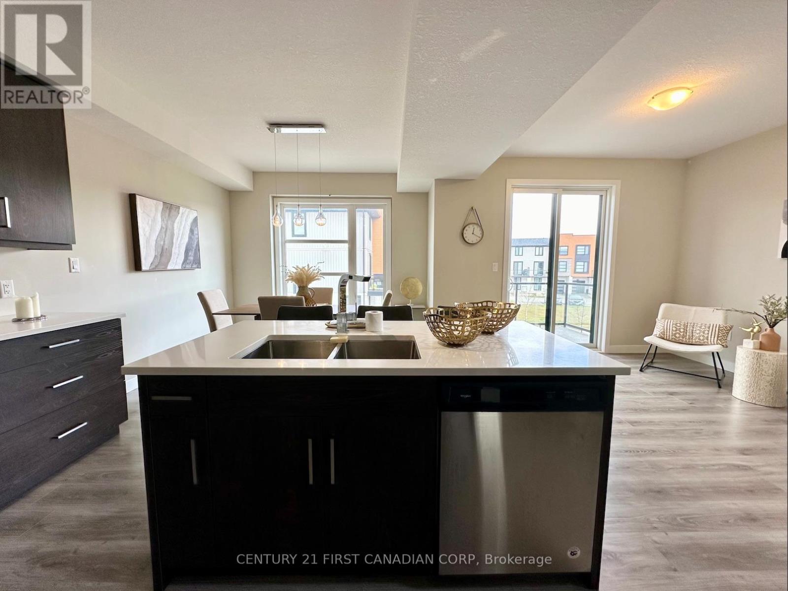 961 - 961 Manhattan Way, London North, Ontario  N6H 5J9 - Photo 15 - X12386092