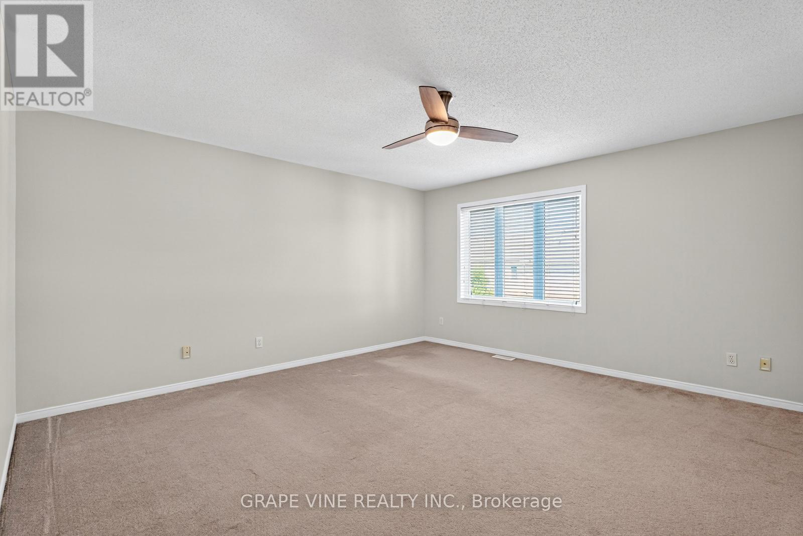 9 Stoneleigh Street, Ottawa, Ontario  K2G 7A2 - Photo 18 - X12386055