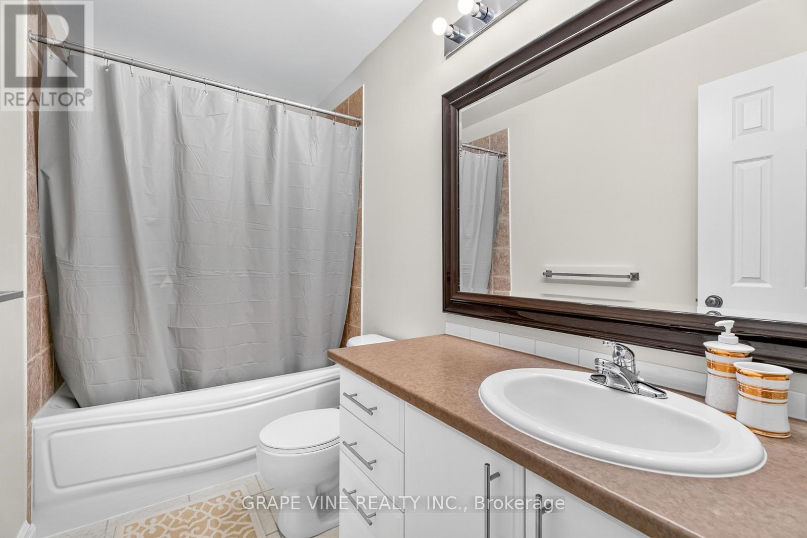 9 Stoneleigh Street, Ottawa, Ontario  K2G 7A2 - Photo 25 - X12386055