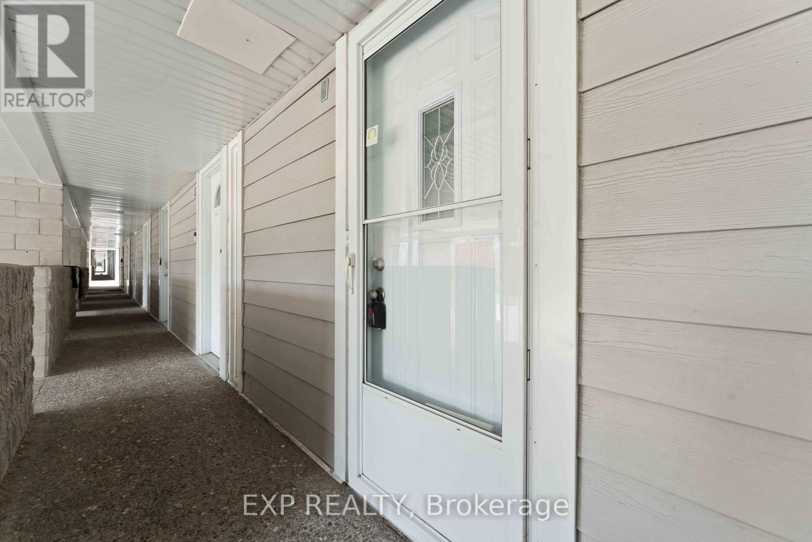 181 - 825 Cahill Drive W, Ottawa, Ontario  K1V 9N8 - Photo 3 - X12386117