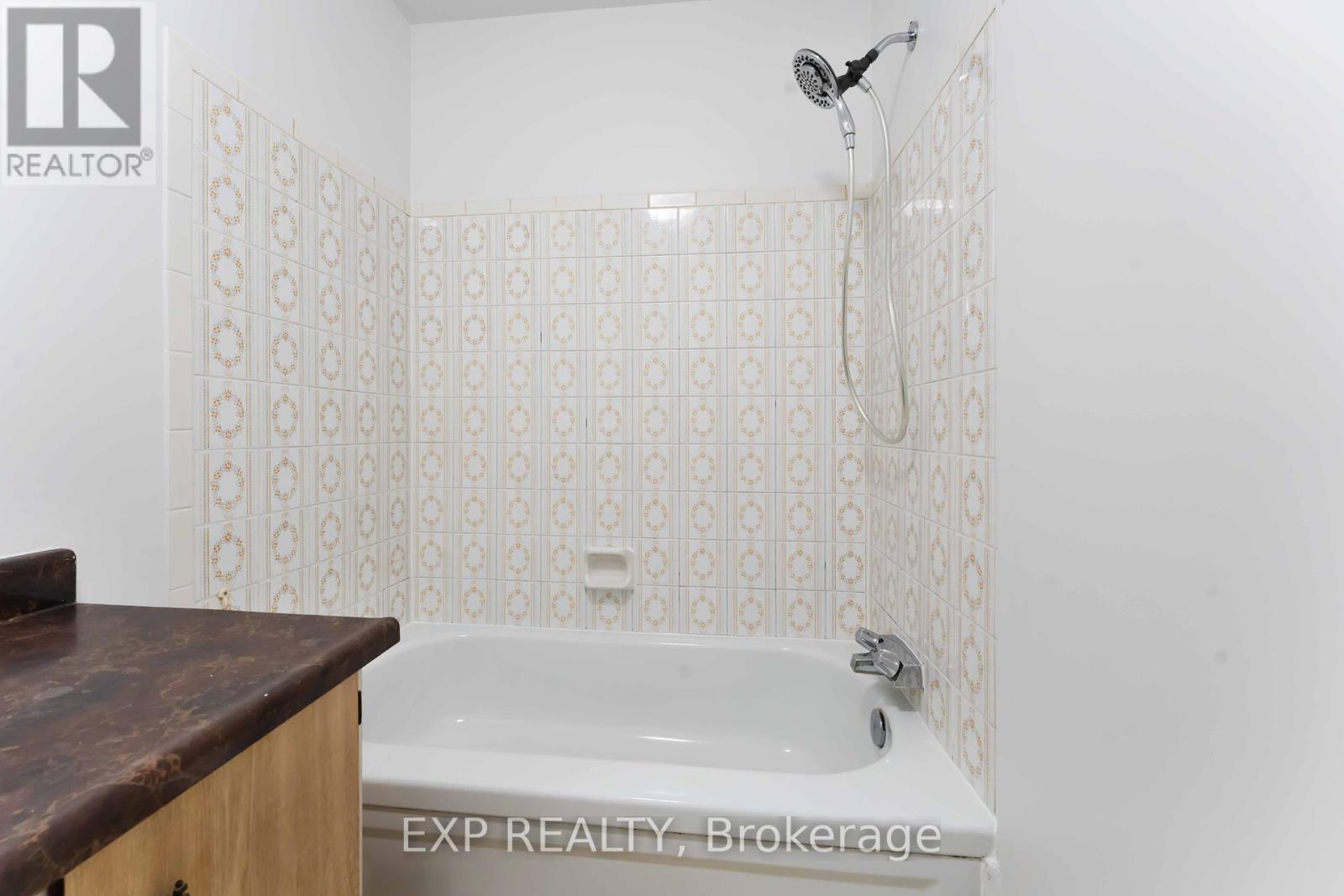 181 - 825 Cahill Drive W, Ottawa, Ontario  K1V 9N8 - Photo 31 - X12386117