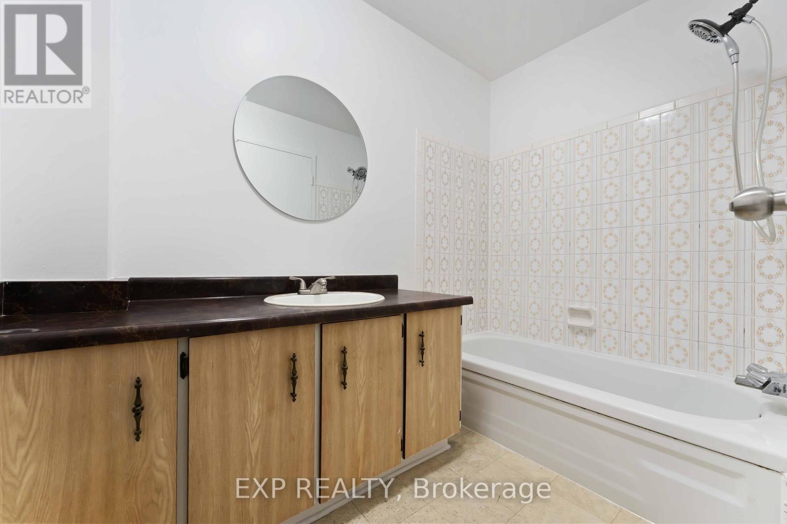 181 - 825 Cahill Drive W, Ottawa, Ontario  K1V 9N8 - Photo 32 - X12386117