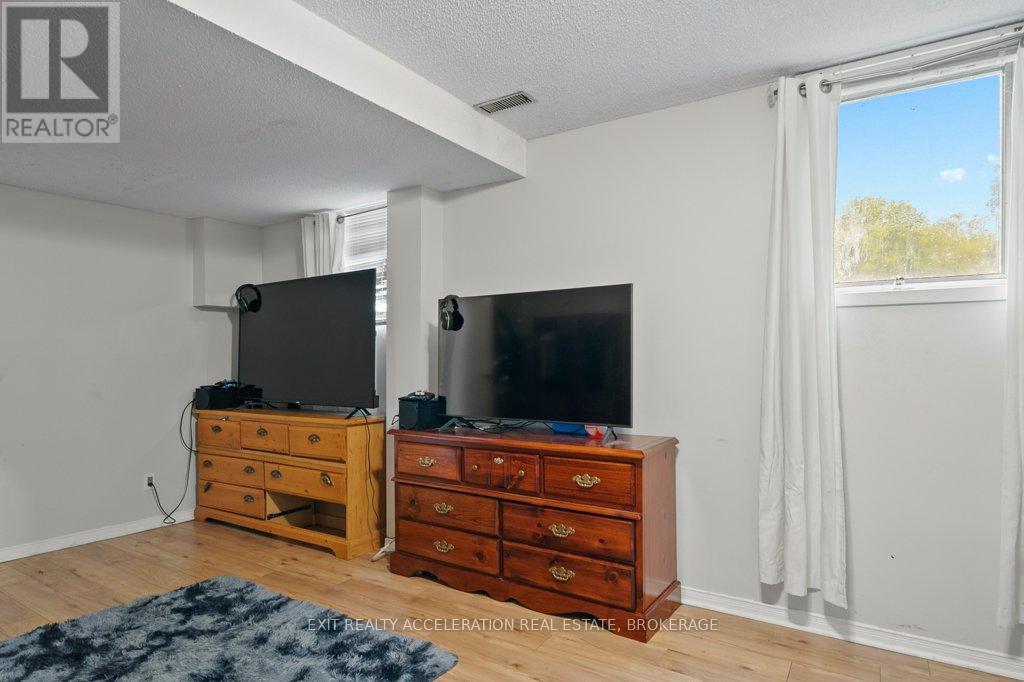 19 Mortensen Drive, Loyalist, Ontario  K7N 1W2 - Photo 32 - X12383843