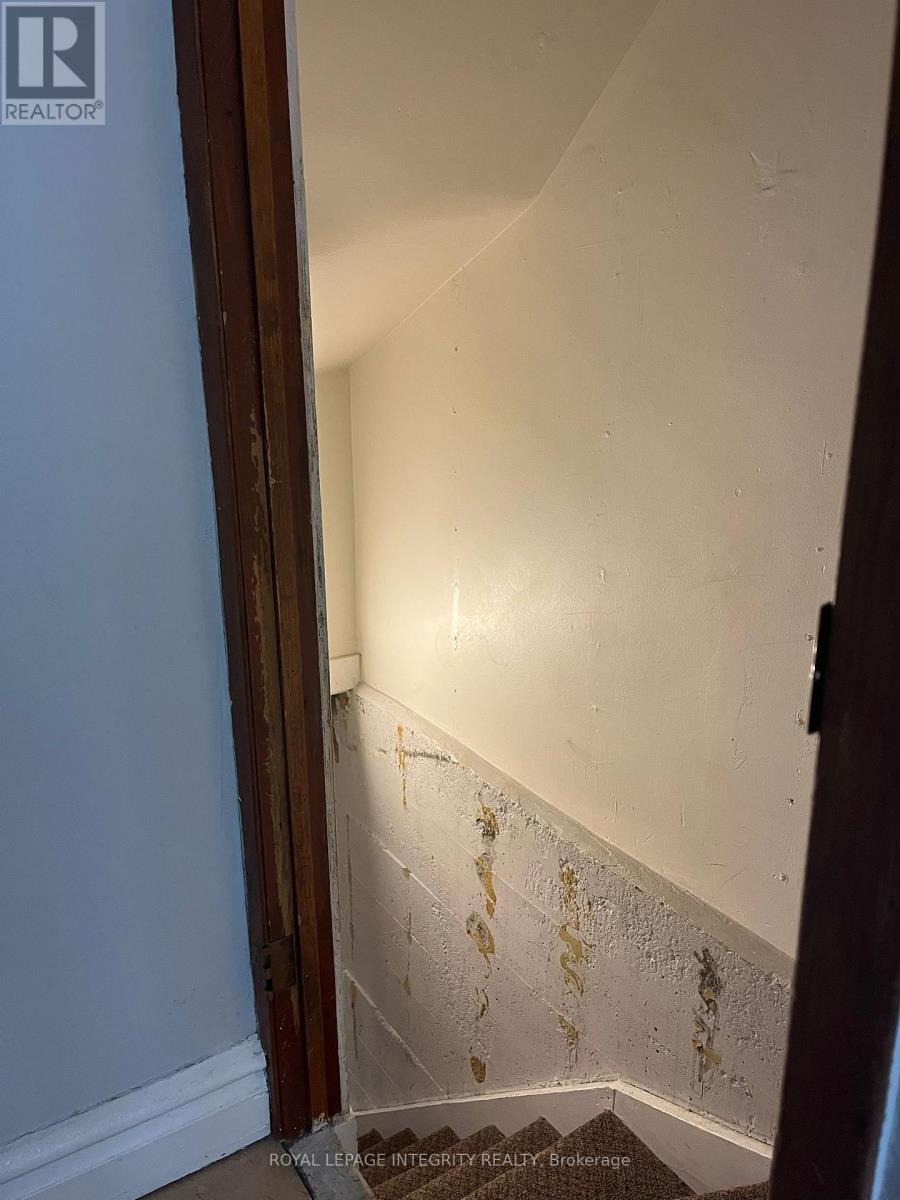 452-454 Sunnyside Avenue, Ottawa, Ontario  K1S 0S9 - Photo 14 - X12381009