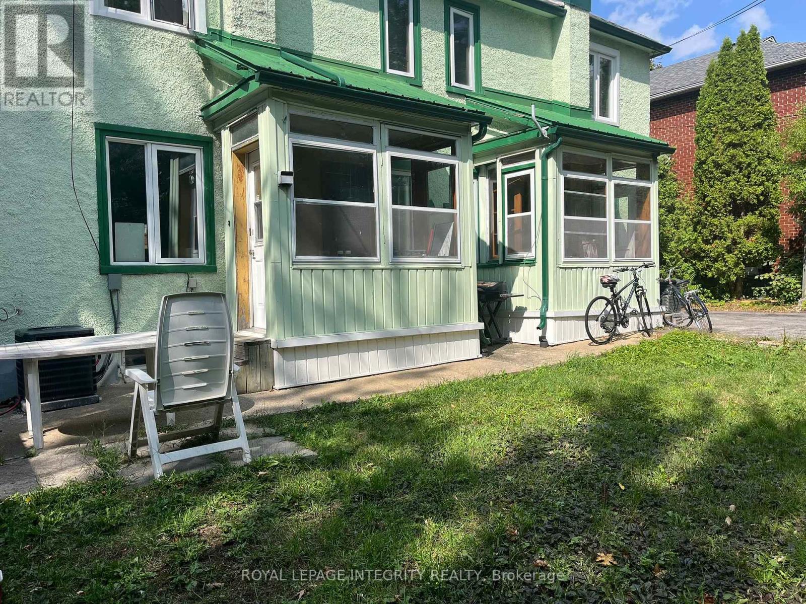 452-454 Sunnyside Avenue, Ottawa, Ontario  K1S 0S9 - Photo 47 - X12381009
