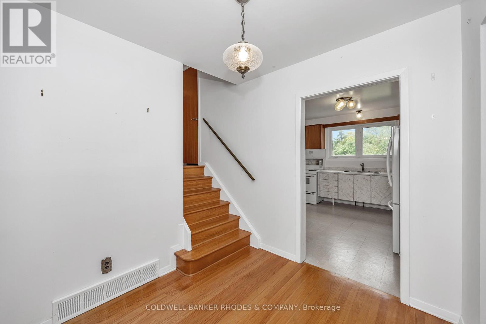 2687 Basswood Crescent, Ottawa, Ontario  K1V 8K2 - Photo 15 - X12383090