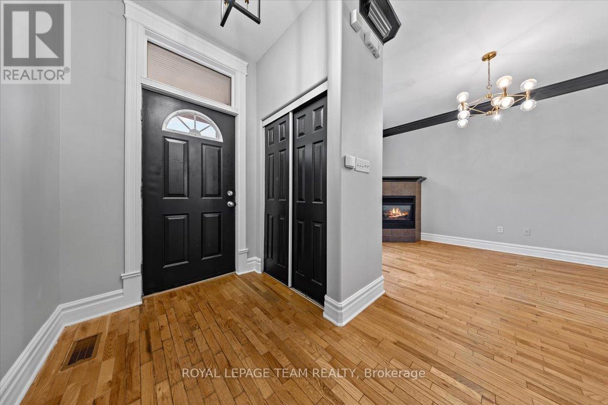 134 Elm Street, Ottawa, Ontario  K1R 6N5 - Photo 4 - X12384321