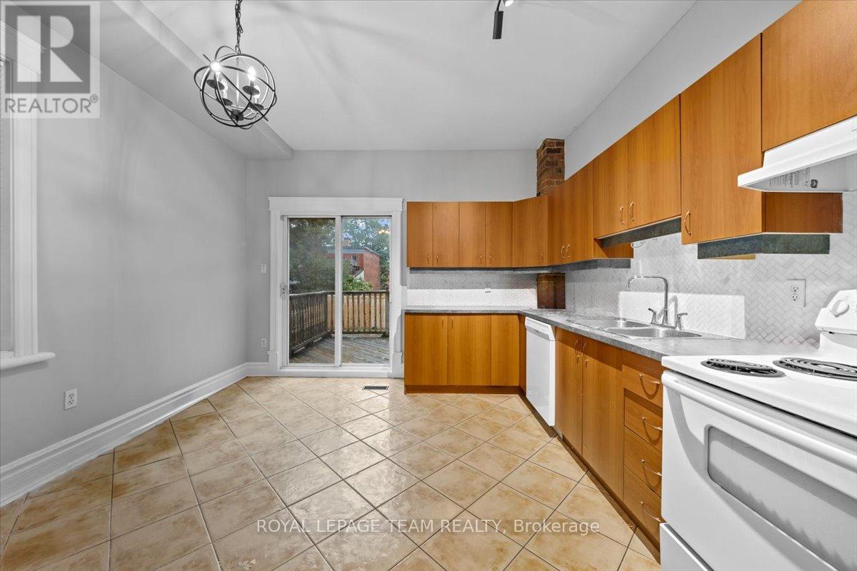 134 Elm Street, Ottawa, Ontario  K1R 6N5 - Photo 7 - X12384321