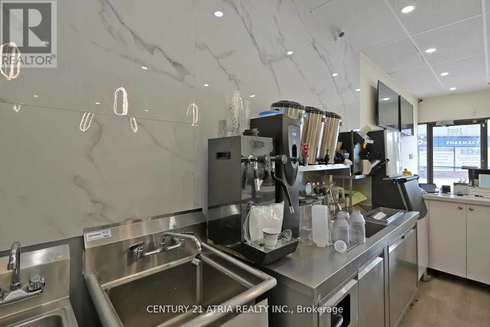 3905 Don Mills Road, Toronto (Hillcrest Village), Ontario  M2H 2S7 - Photo 16 - C12386121
