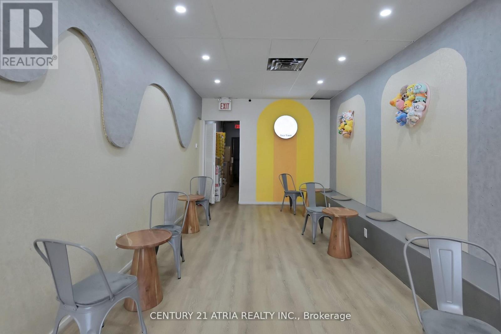 3905 Don Mills Road, Toronto (Hillcrest Village), Ontario  M2H 2S7 - Photo 5 - C12386121