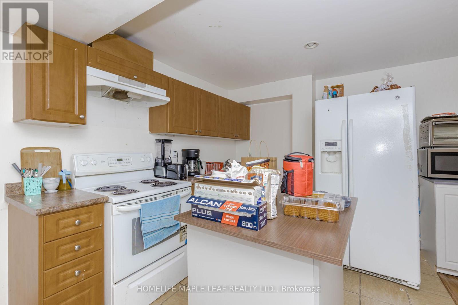 35 Ridgefield Court, Brampton, Ontario  L6P 1B4 - Photo 30 - W12371960