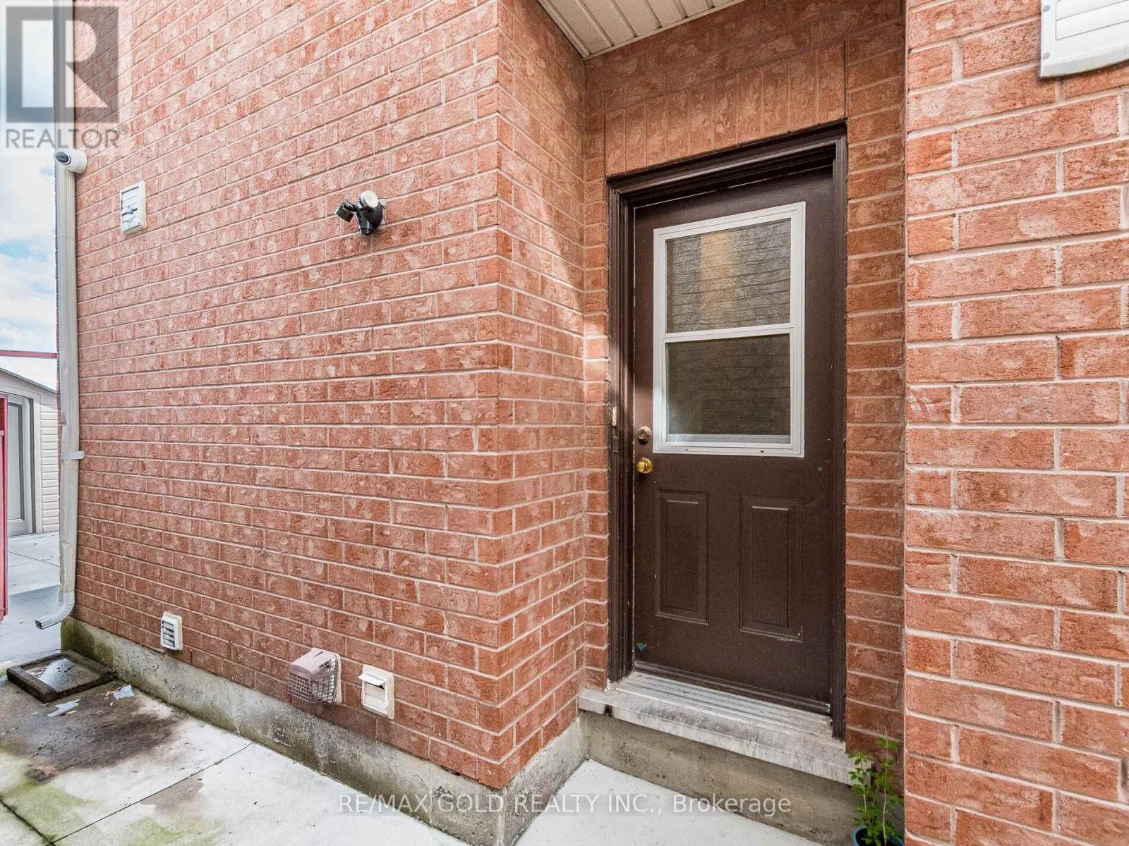 47 Linstock Drive, Brampton, Ontario  L6P 1C9 - Photo 39 - W12386029