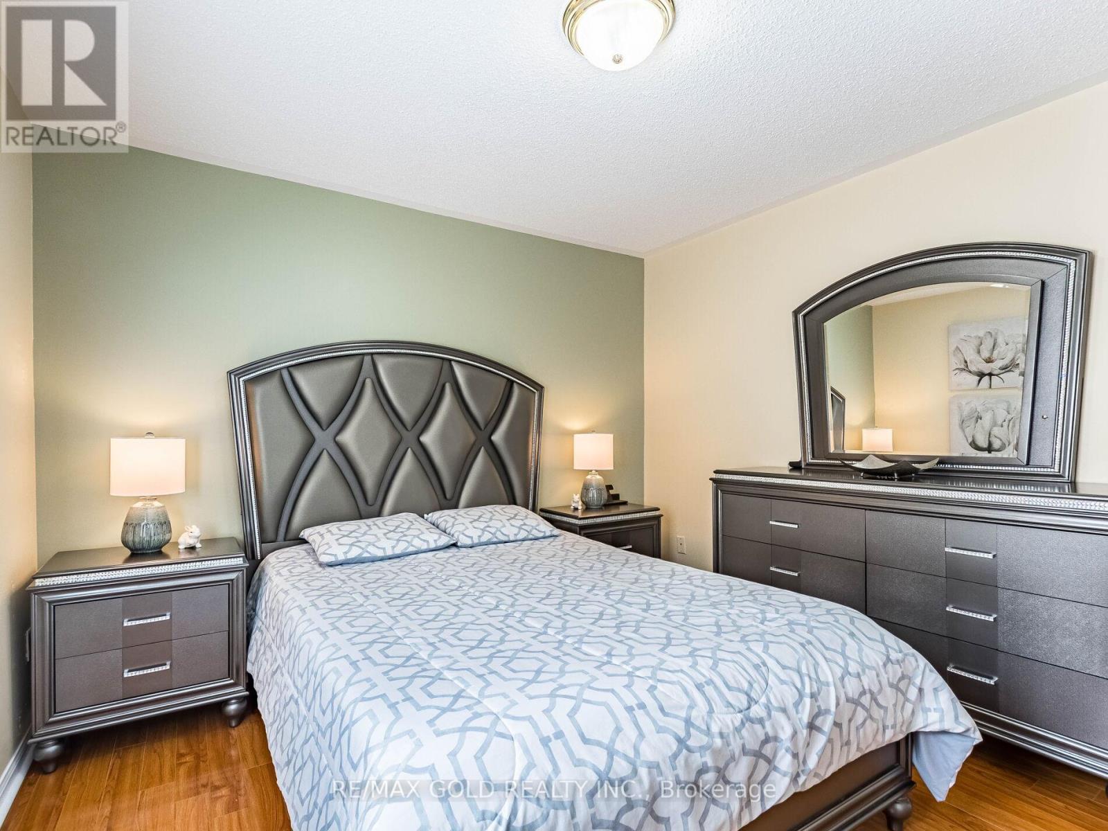 47 Linstock Drive, Brampton, Ontario  L6P 1C9 - Photo 31 - W12386029