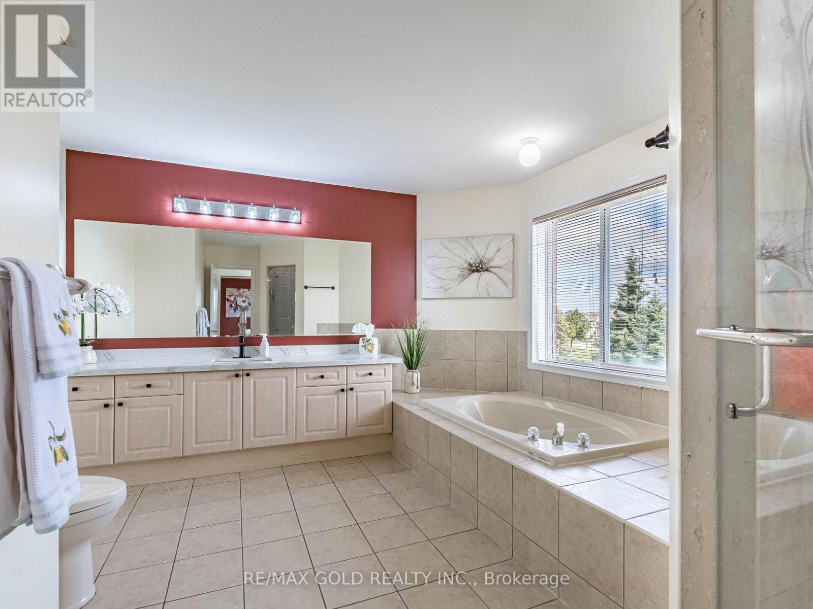 47 Linstock Drive, Brampton, Ontario  L6P 1C9 - Photo 27 - W12386029