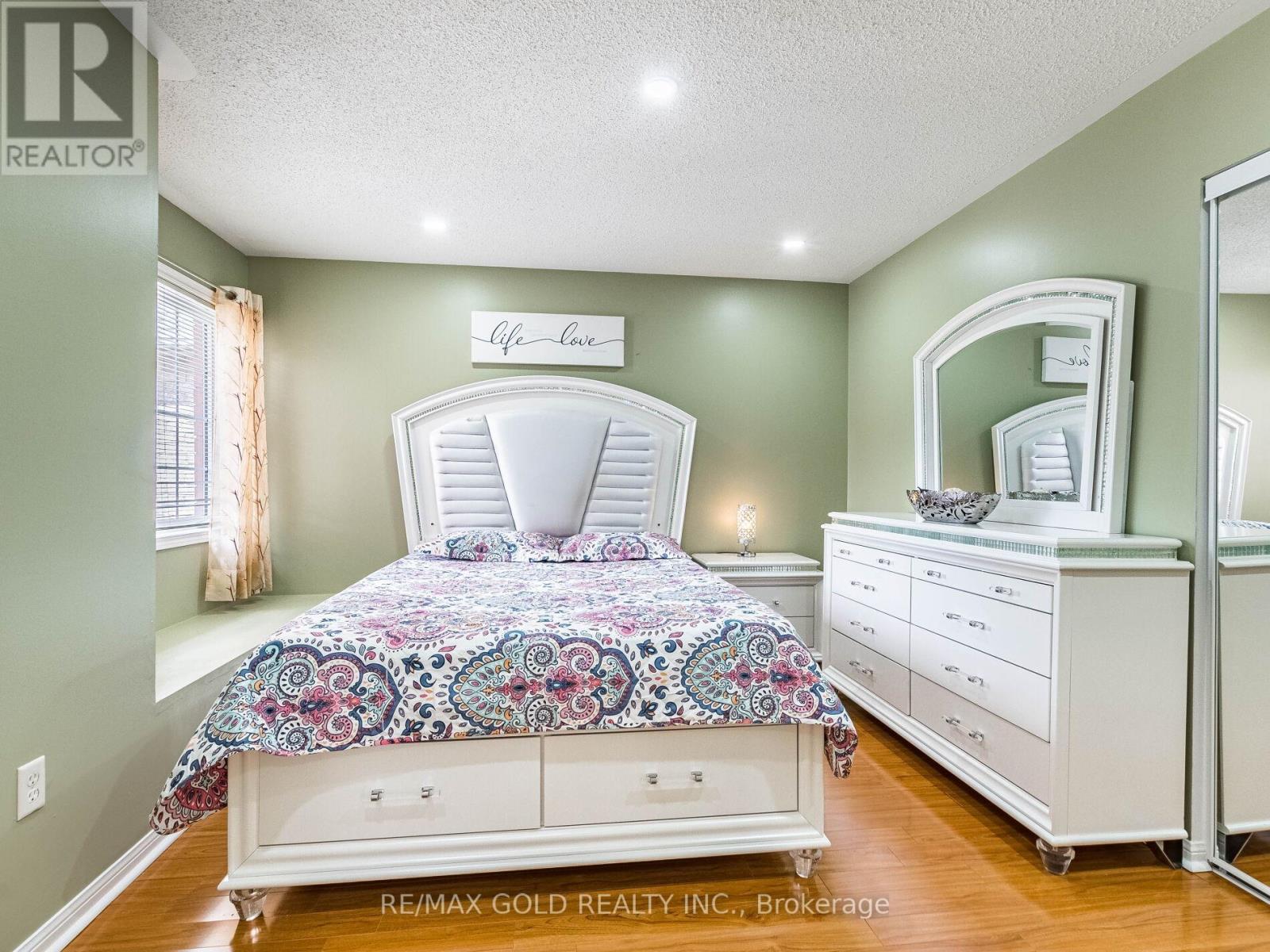 47 Linstock Drive, Brampton, Ontario  L6P 1C9 - Photo 28 - W12386029