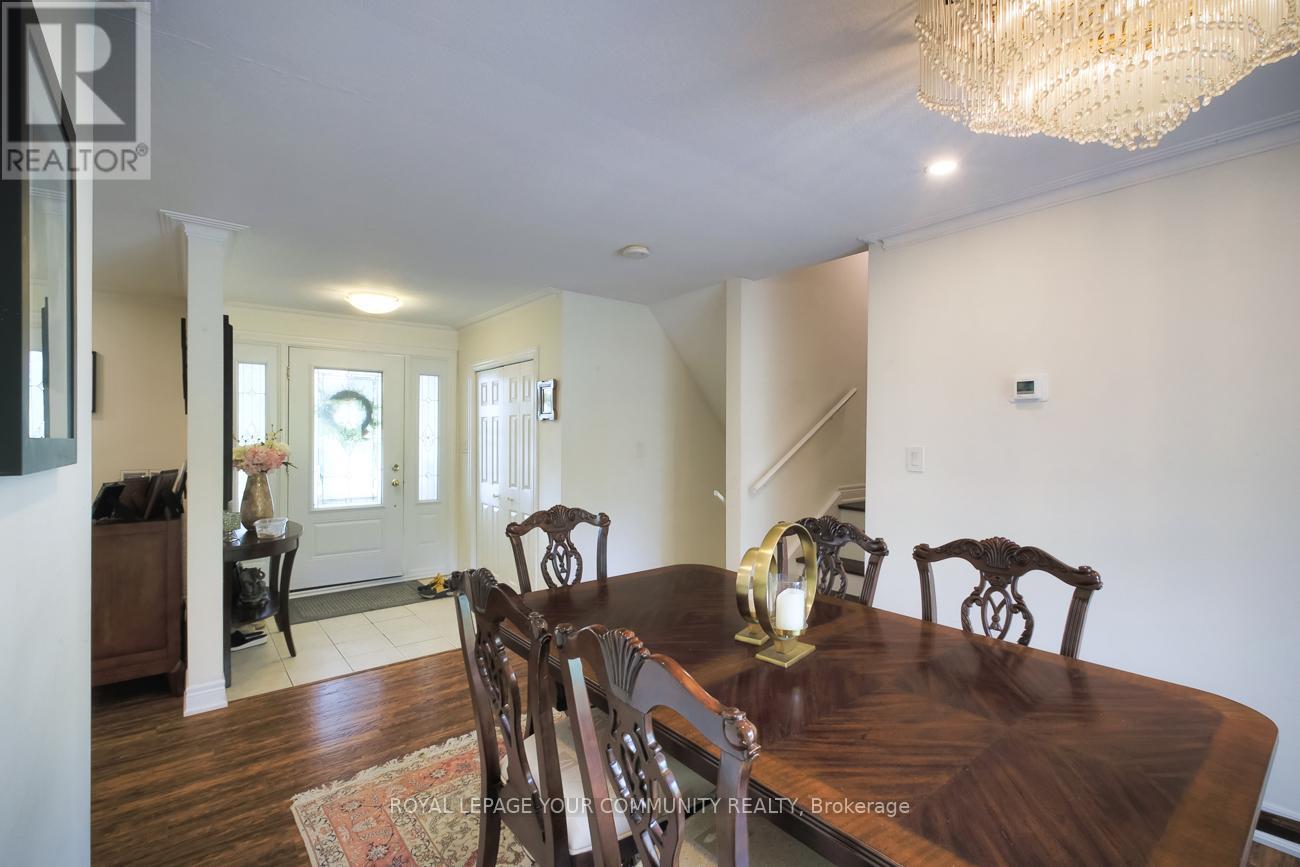 41 Hamilton Drive, Newmarket, Ontario  L3Y 3E7 - Photo 44 - N12386074