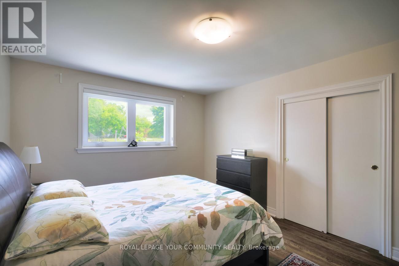 41 Hamilton Drive, Newmarket, Ontario  L3Y 3E7 - Photo 8 - N12386074