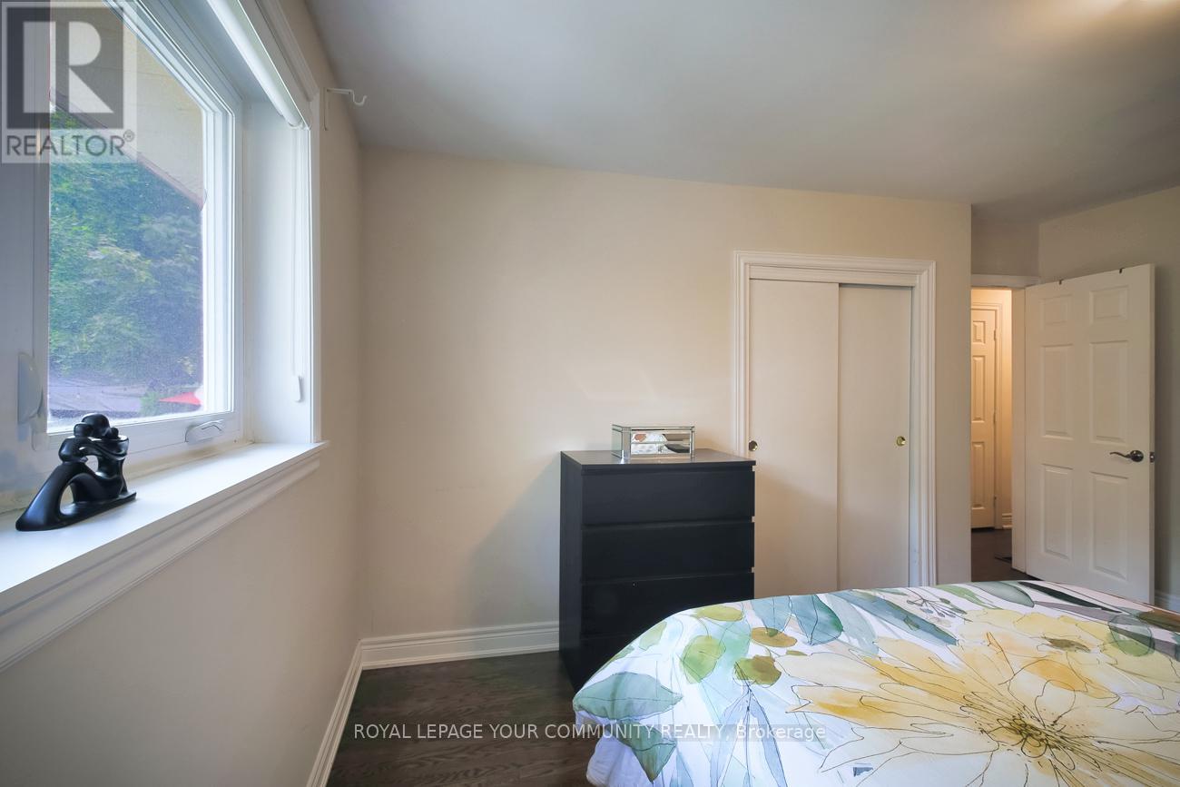 41 Hamilton Drive, Newmarket, Ontario  L3Y 3E7 - Photo 9 - N12386074
